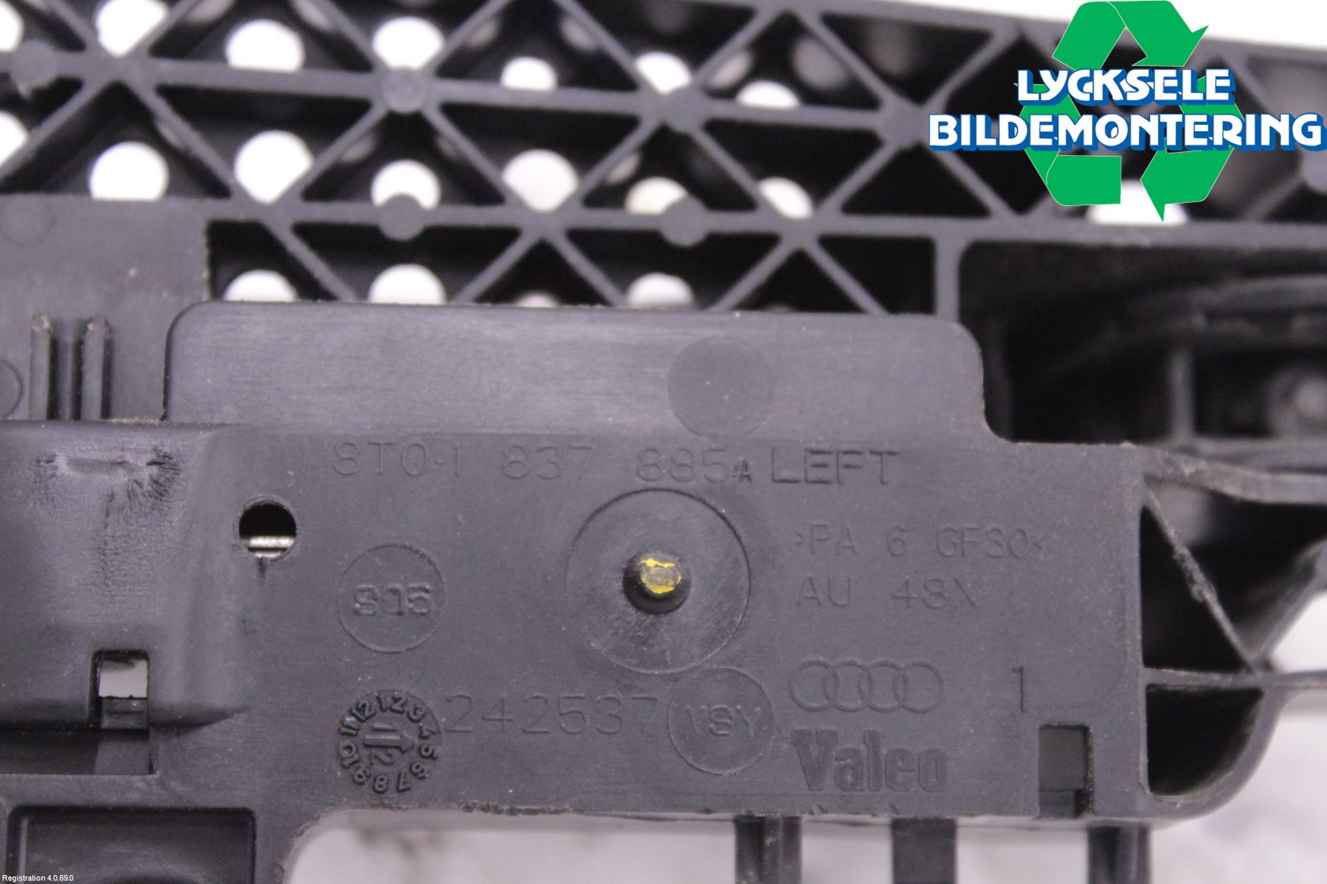 Audi A4 ALLROAD 09-16 Dörrhandtag Yttre Vä