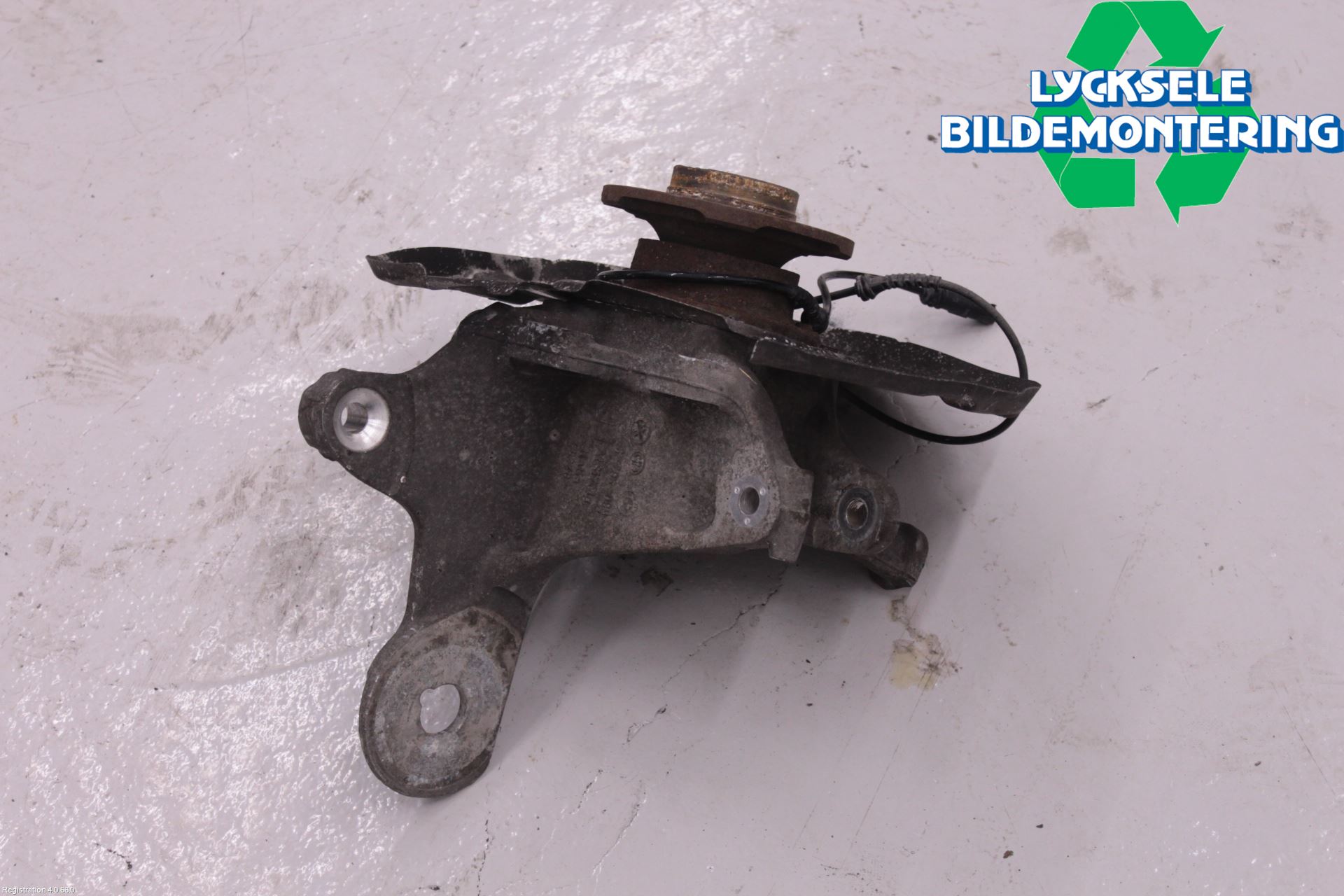 BMW 5 F10/F11/F18 09-17 Hjullagerhus-Spindel Hö B