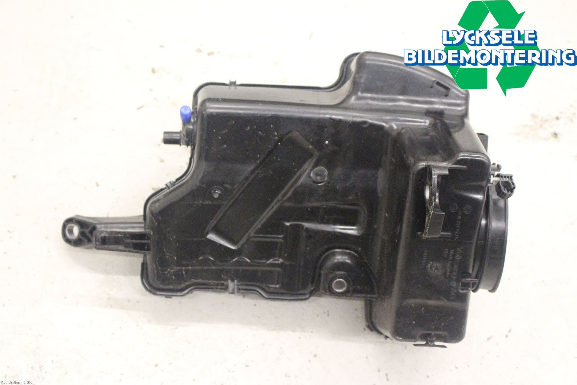 Volkswagen VW T-CROSS 19- Adblue Tank