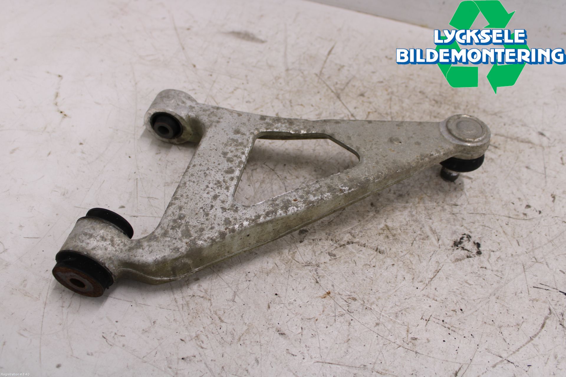 Subaru OUTBACK 21- Bärarm Bak Övre Höger