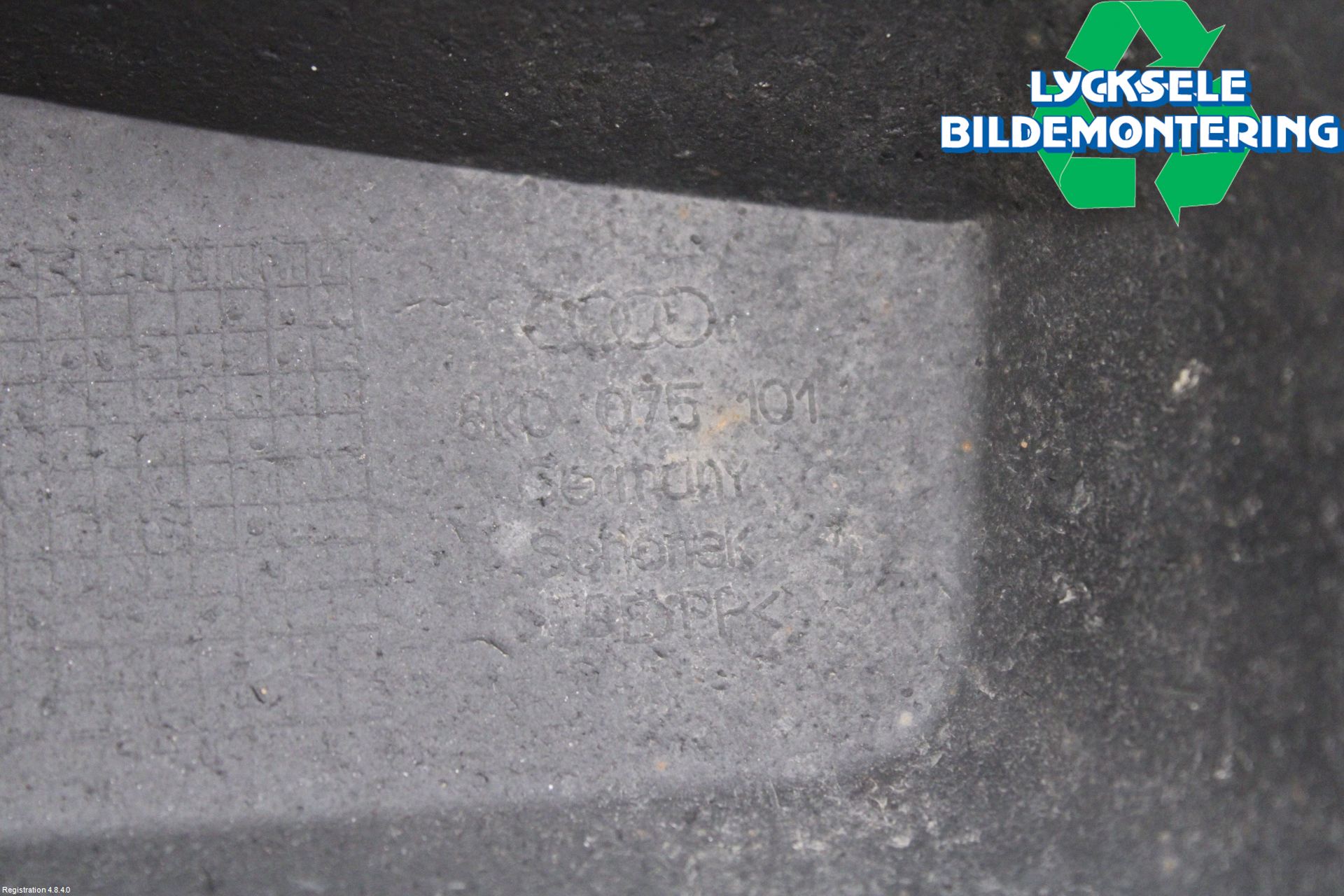 Audi A4 12-15 Stänkskydd