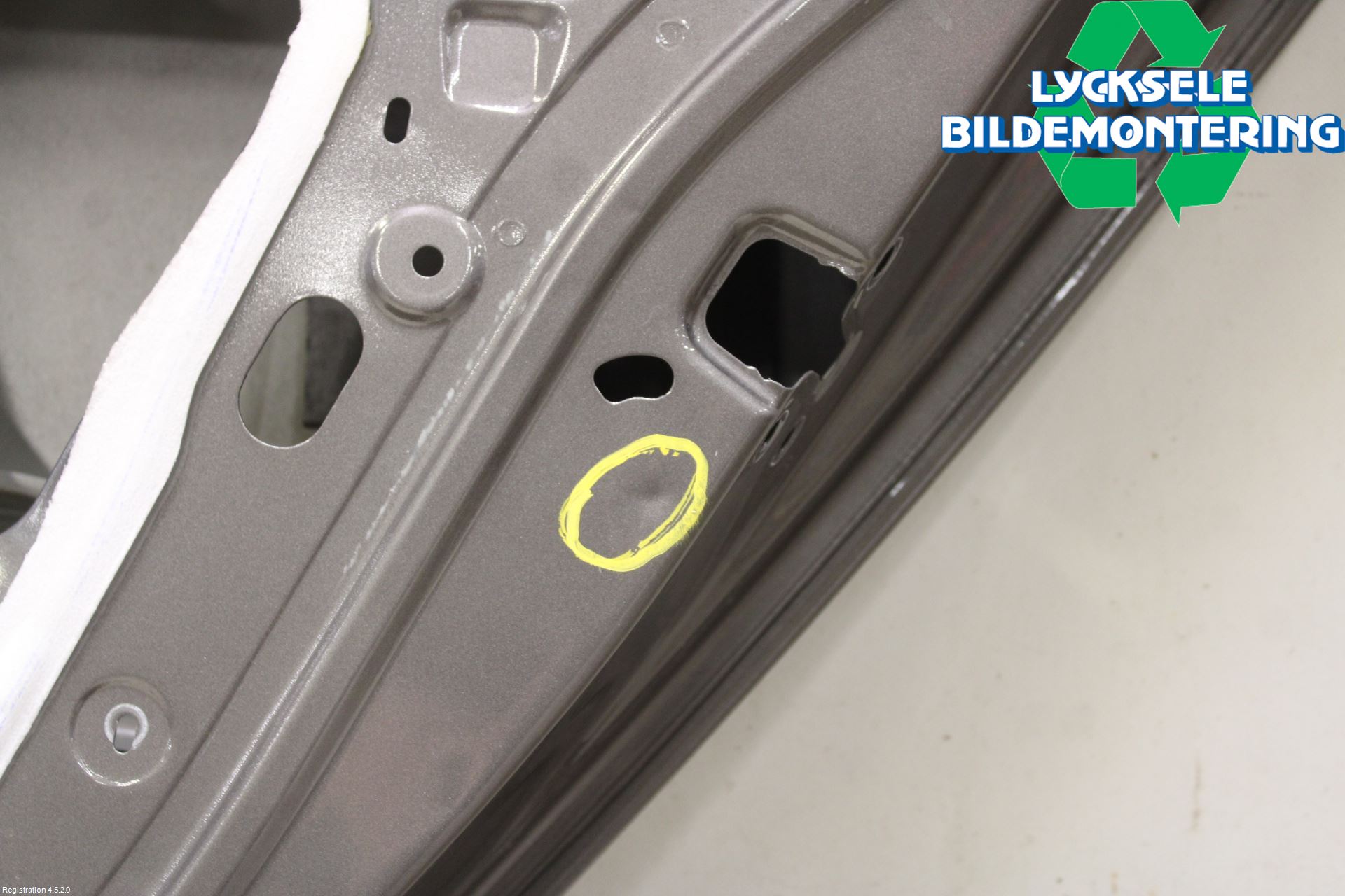 Renault LAGUNA III 08-10 Dörr Bak Höger