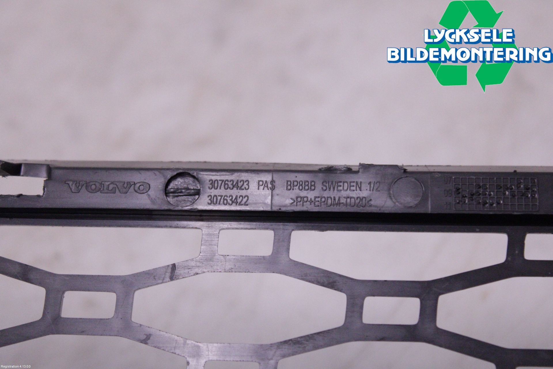 Volvo XC60 09-13 Grill-Galler