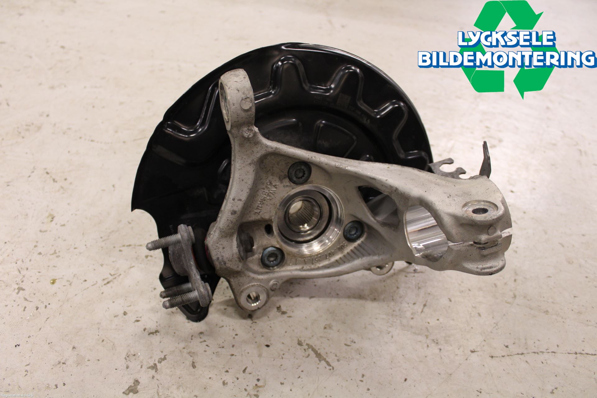 Volkswagen VW TIGUAN 16-24 Styrspindel Lagerhus Vä