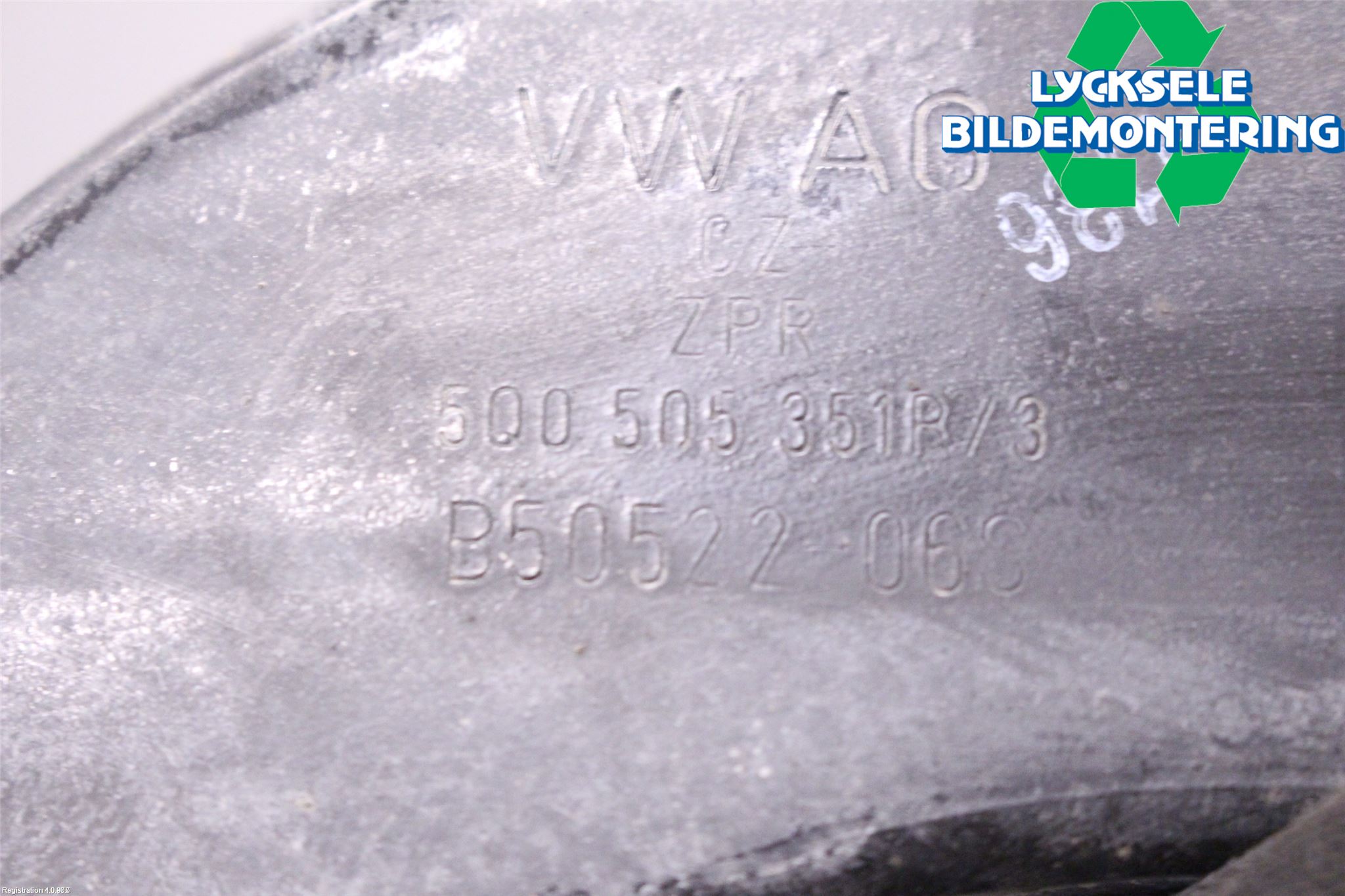 Volkswagen VW PASSAT 20-24 Bärarm Bak Övre Höger