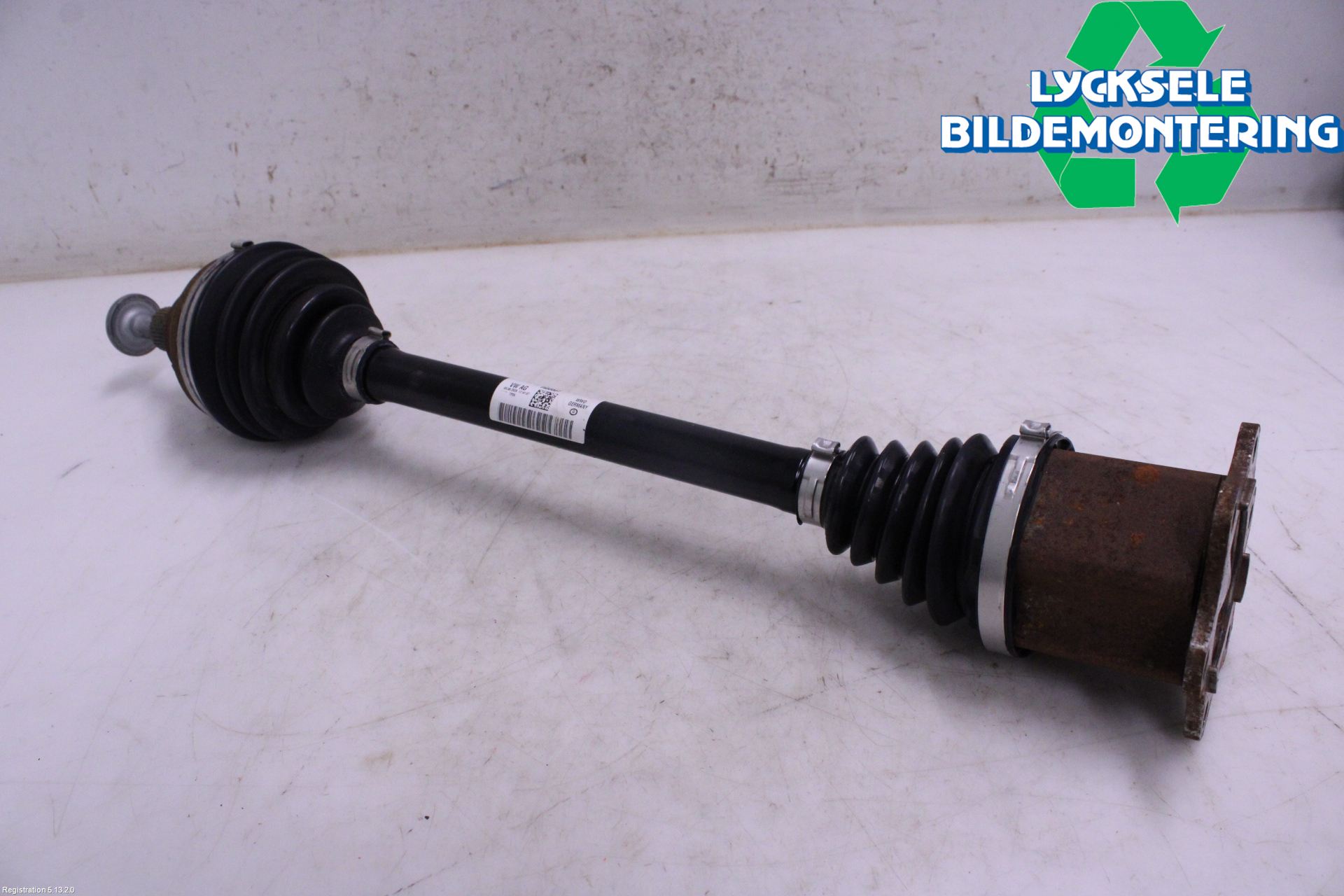 Volkswagen VW T-ROC 18- Drivaxel Fram Höger