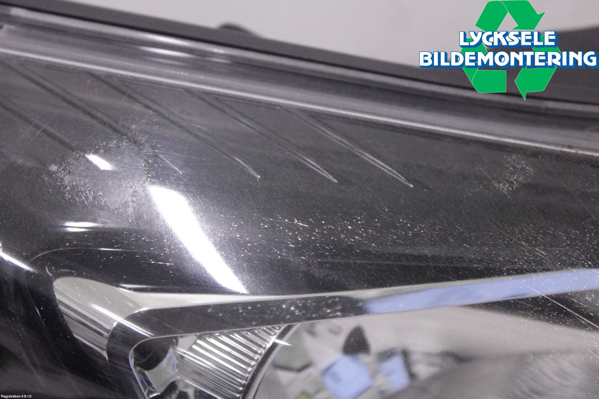 Ford FOCUS 11-14 Strålkastare Höger