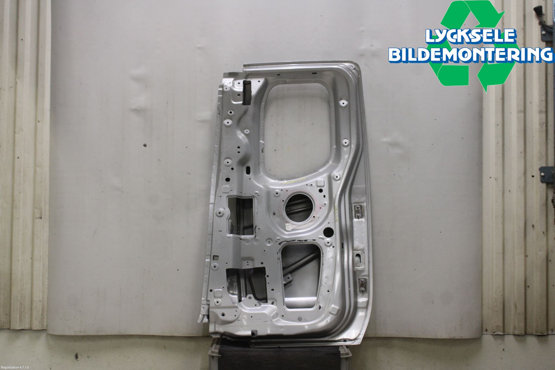 Nissan NAVARA 05-16 Dörr Bak Höger