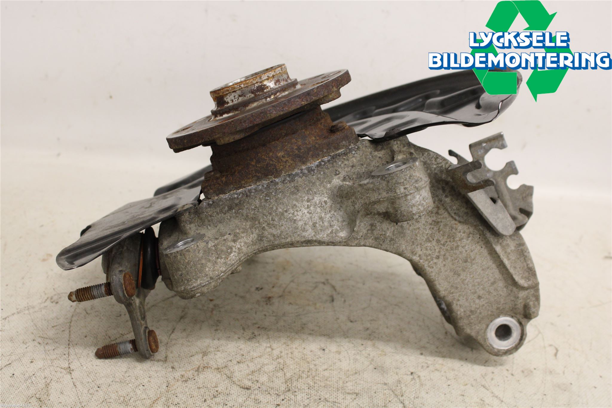 Volkswagen VW TIGUAN 16-24 Styrspindel Lagerhus Hö