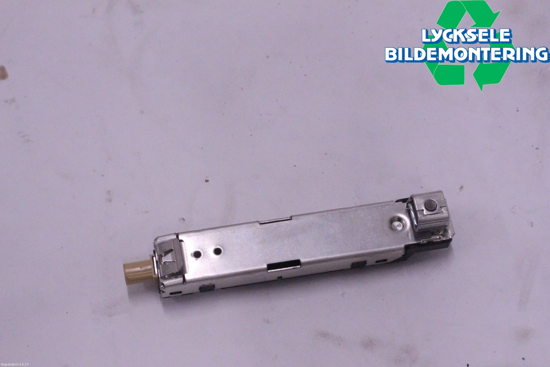 Audi A6 F2/C8 19- Antennförstärkare