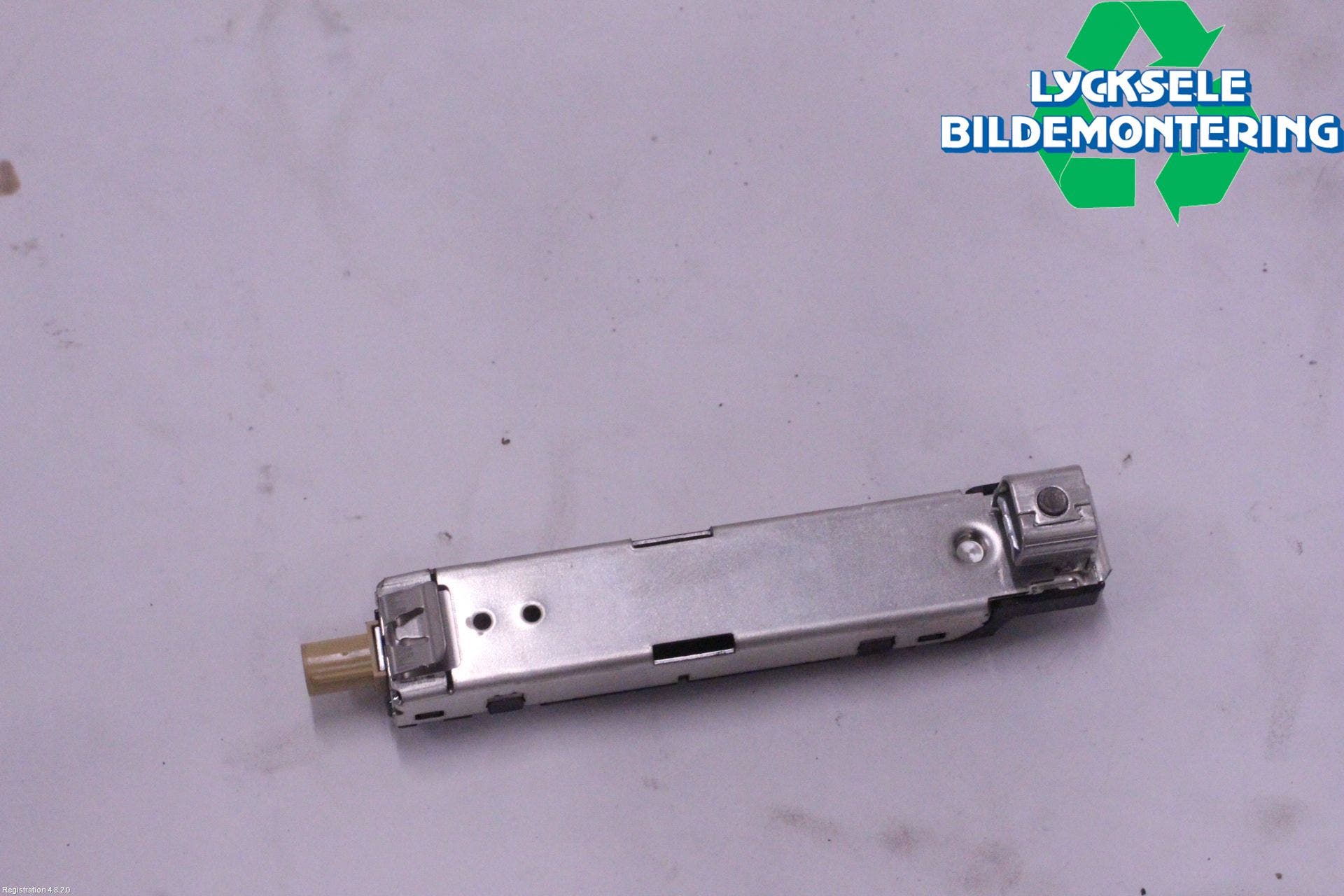 Audi A6 F2/C8 19- Antennförstärkare