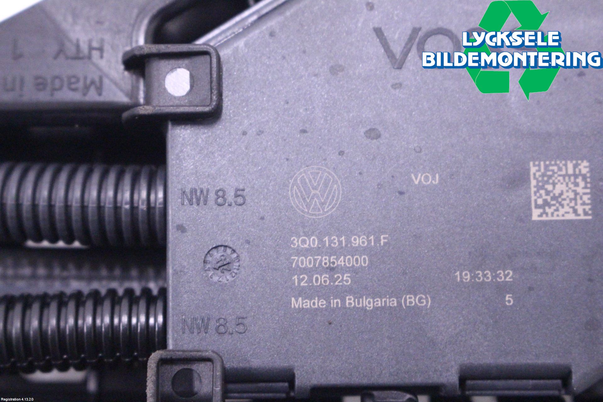 Volkswagen VW PASSAT 24- Adblue Tank