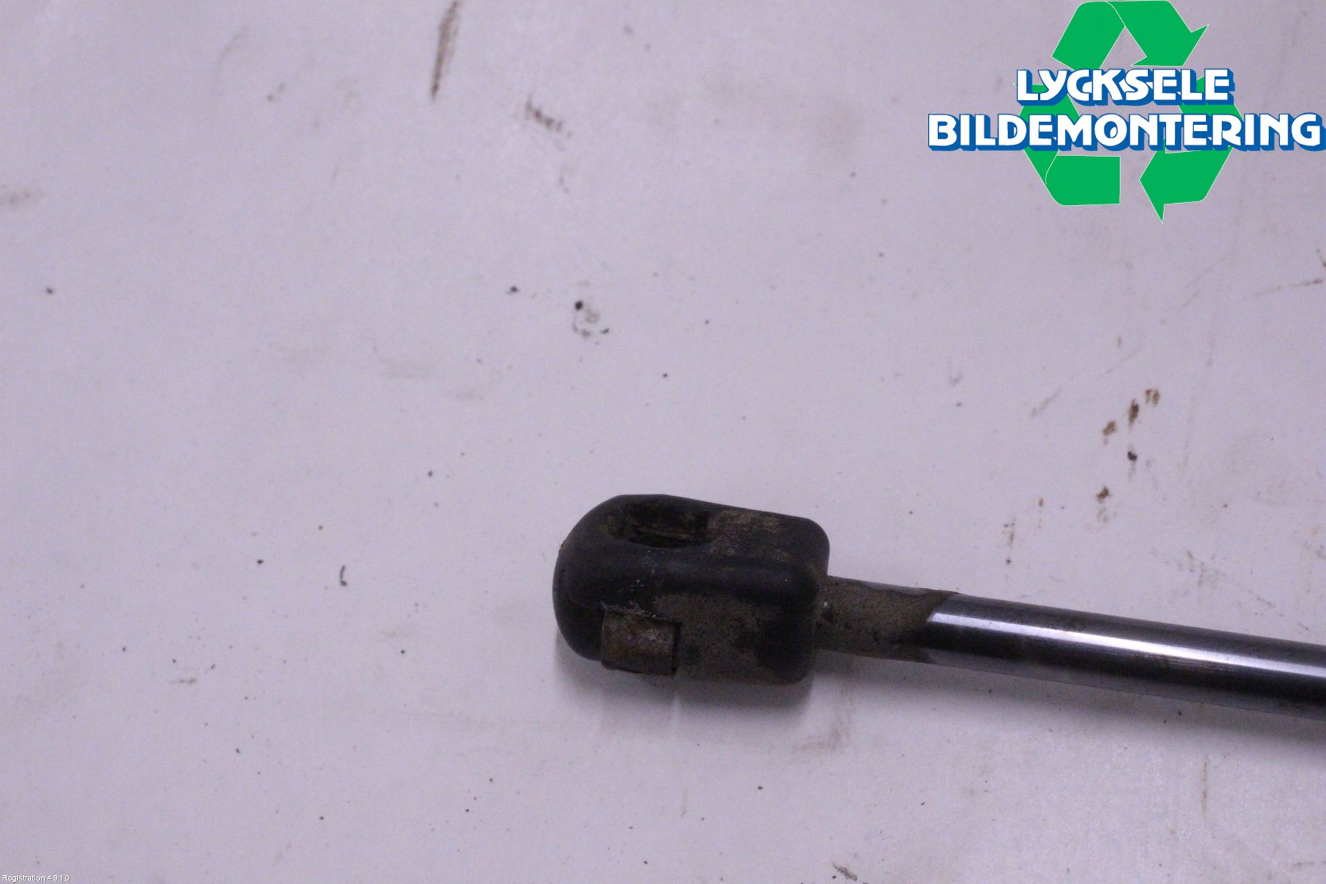 Volvo V90 17->> Gasfjäder Baklucka