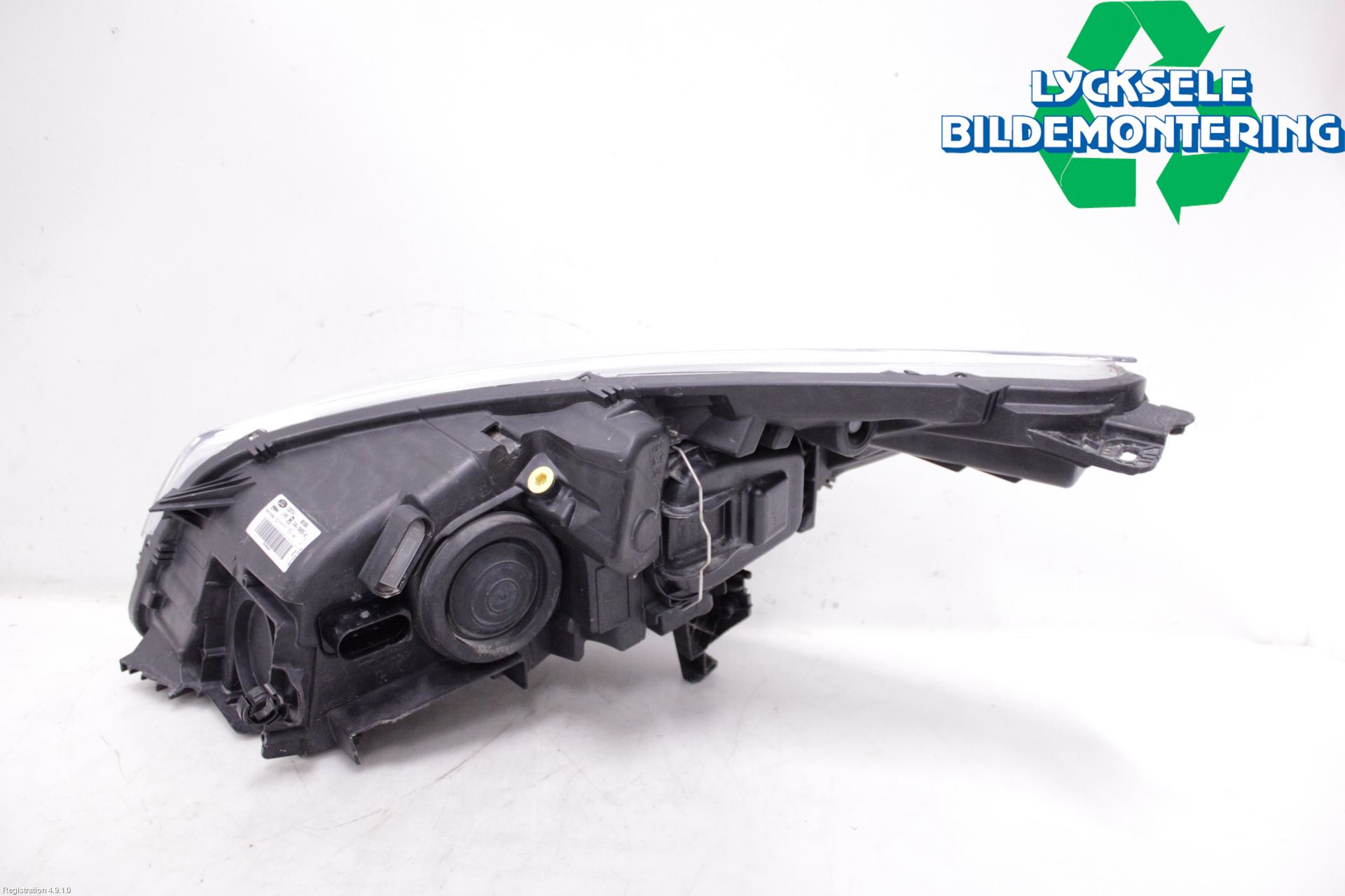 Ford KUGA 13-16 Strålkastare Höger