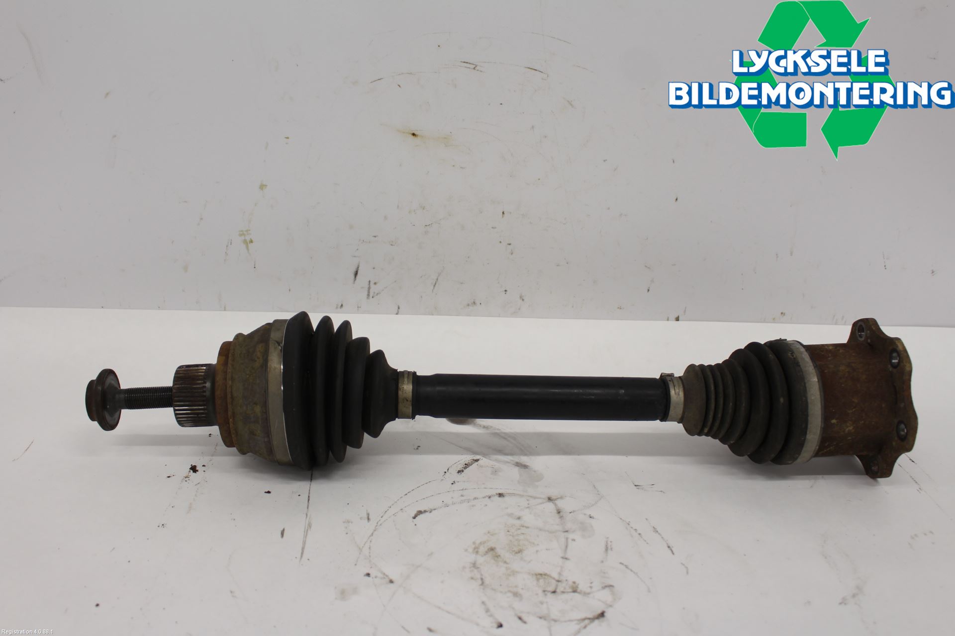 Audi A6/S6 4G 11-18 Drivaxel Fram Vänster