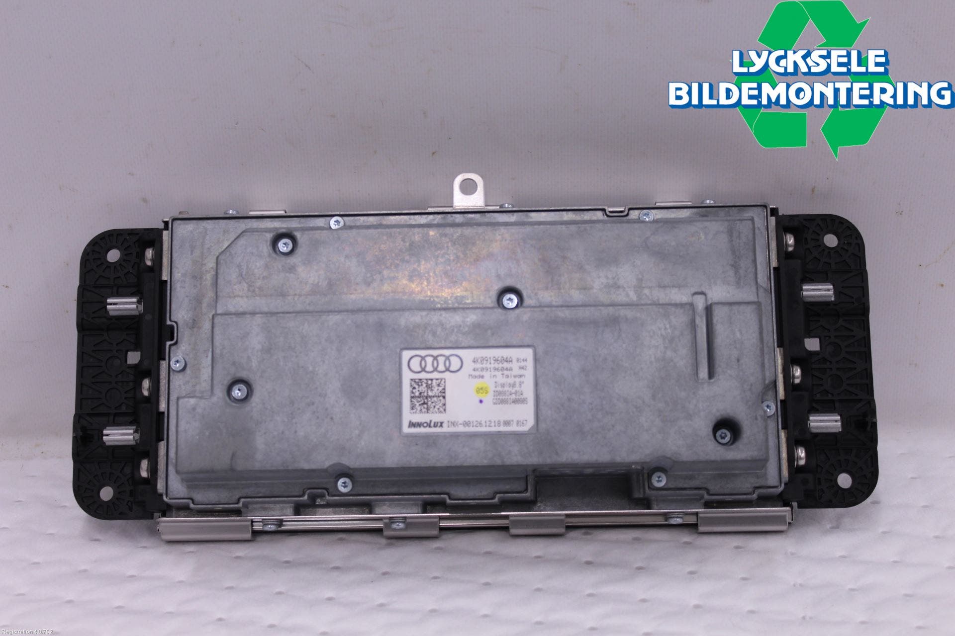 Audi A6 F2/C8 19- Bildskärm