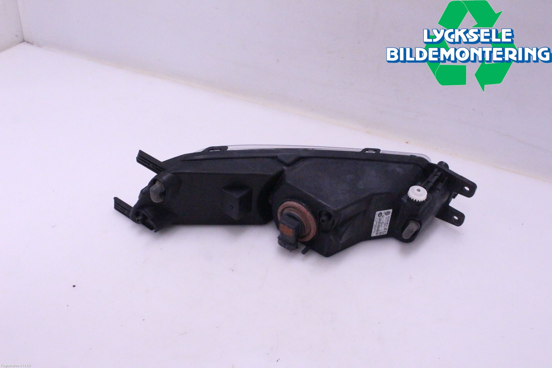 Volkswagen VW PASSAT 15-19 Dimljus-Varselljus Fram