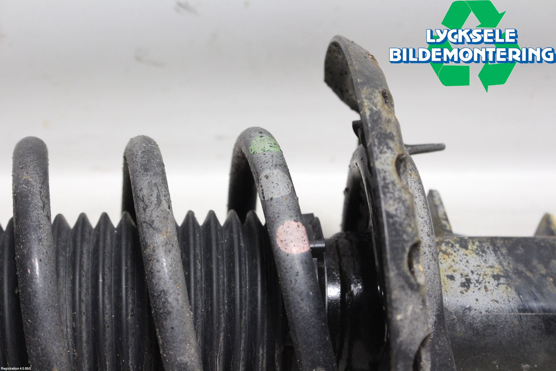 Volvo V60 11-13 Fjäderben Fram Vänster