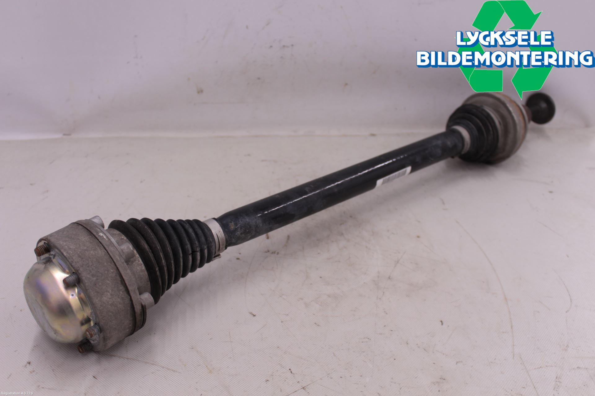 Audi A4/S4 B9 20- Drivaxel Bak Vänster