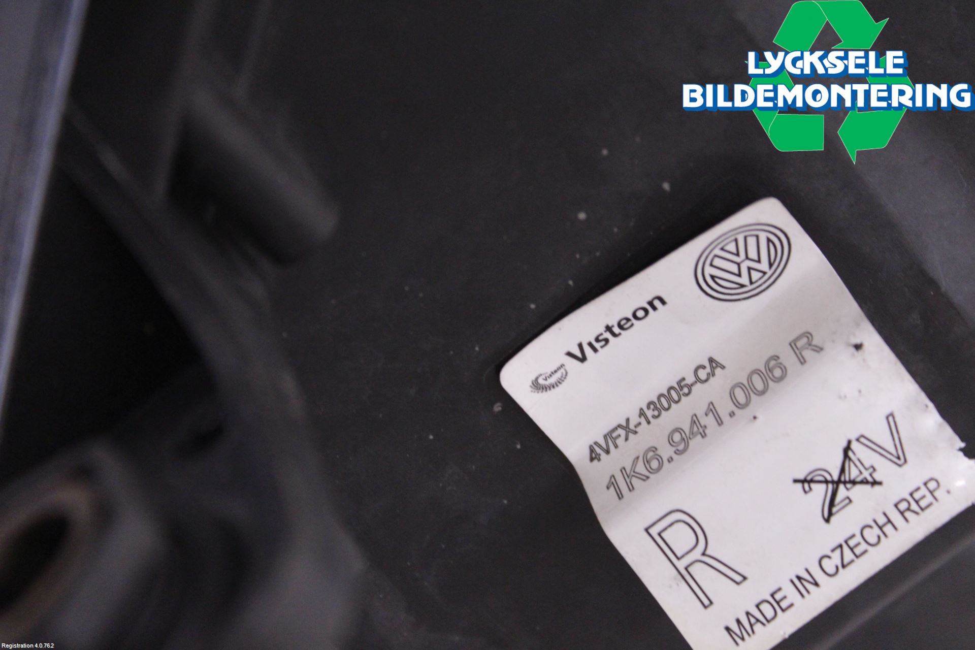 Volkswagen VW GOLF V 04-09 Strålkastare Höger