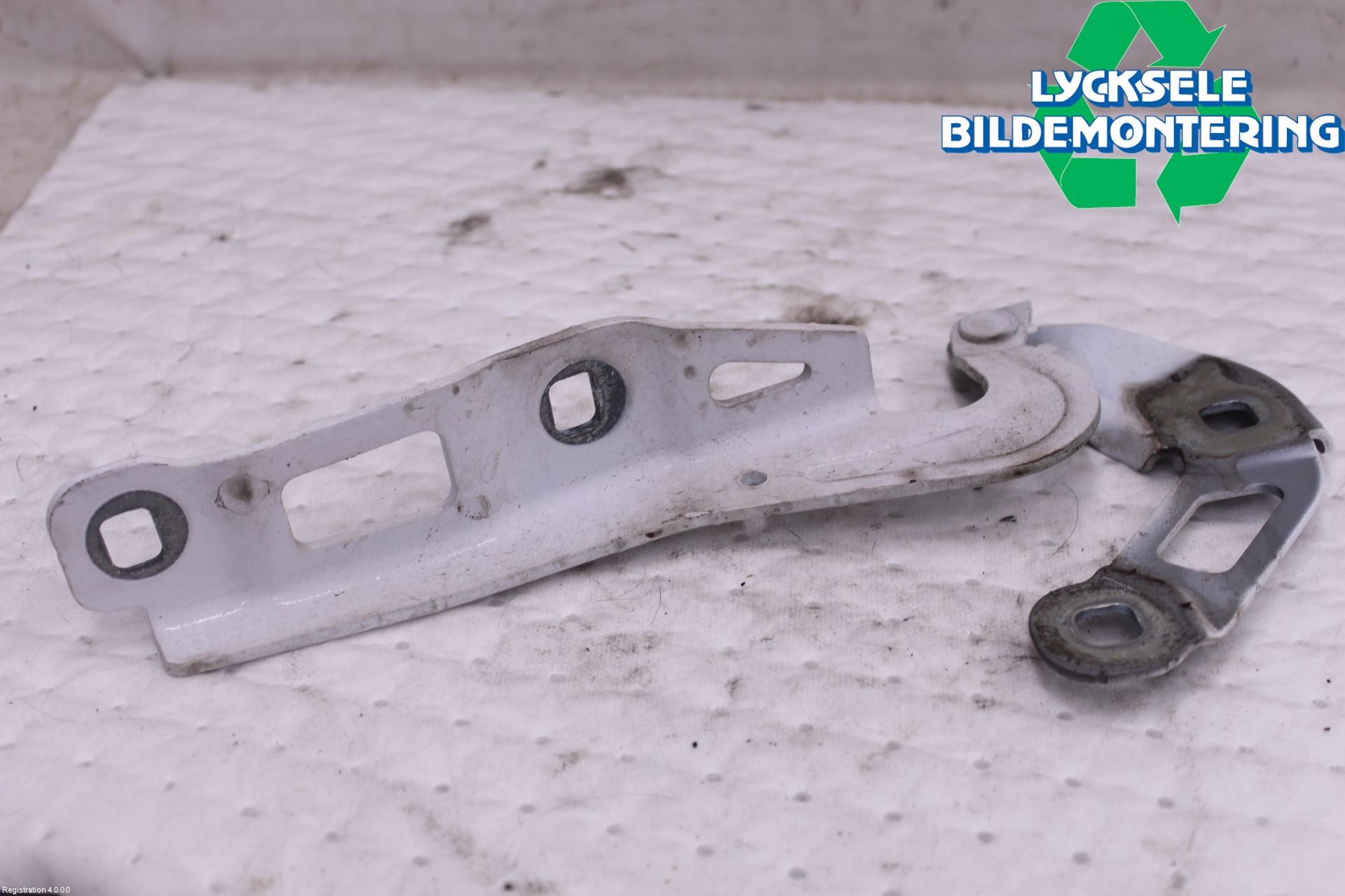 Ford FOCUS 19- Huvgångjärn