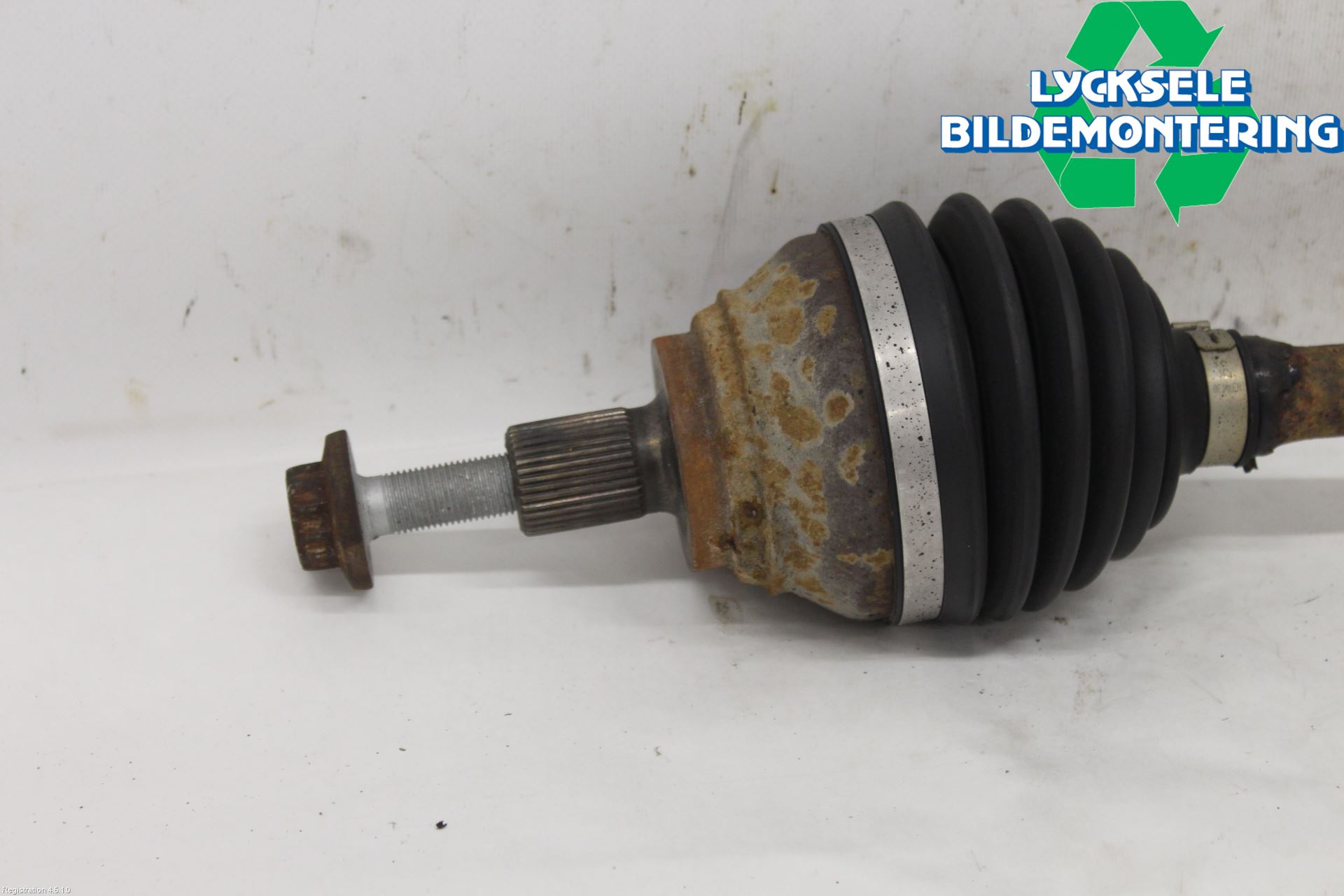 Seat ATECA 16->> Drivaxel Fram Höger