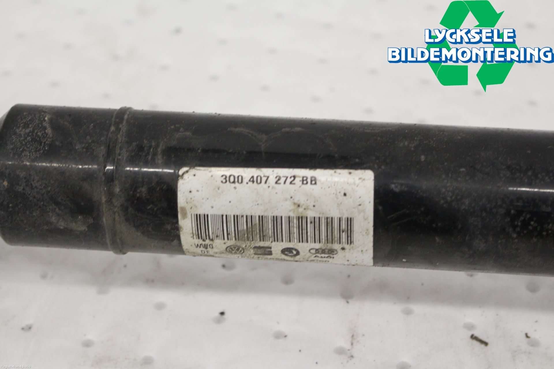 Volkswagen VW PASSAT 20-24 Drivaxel Fram Höger