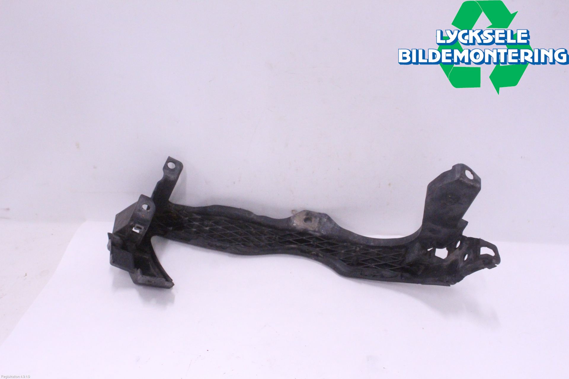 Subaru OUTBACK   07-09 Stötfångarfäste Fram Vä