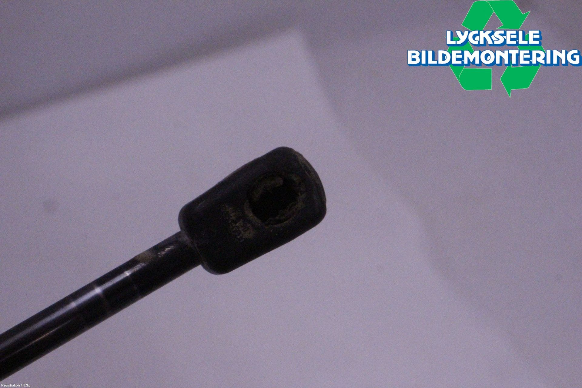 BMW X1 E84 10-15 Gasfjäder Baklucka