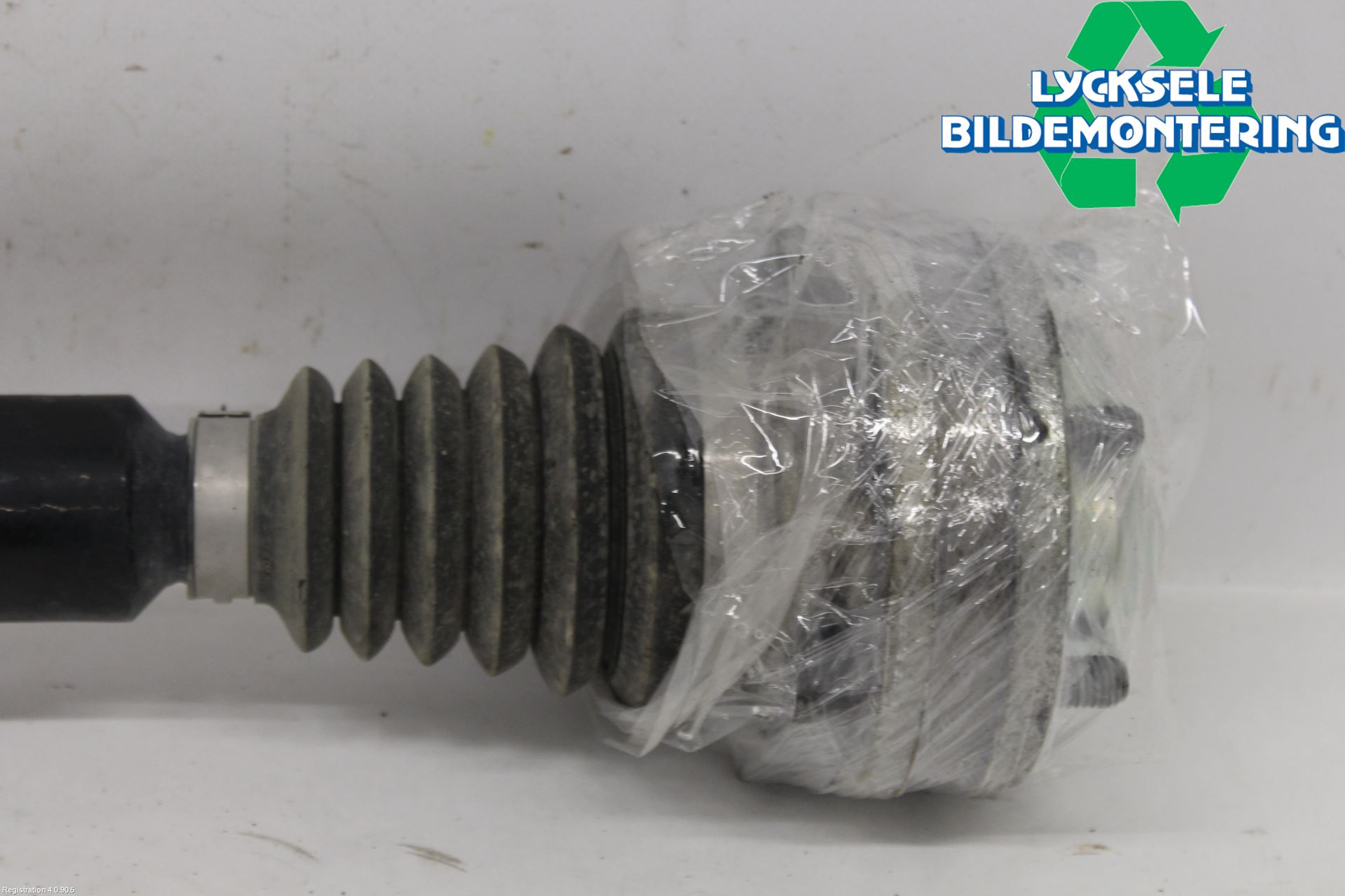 Volkswagen VW CADDY 21- Drivaxel Fram Höger