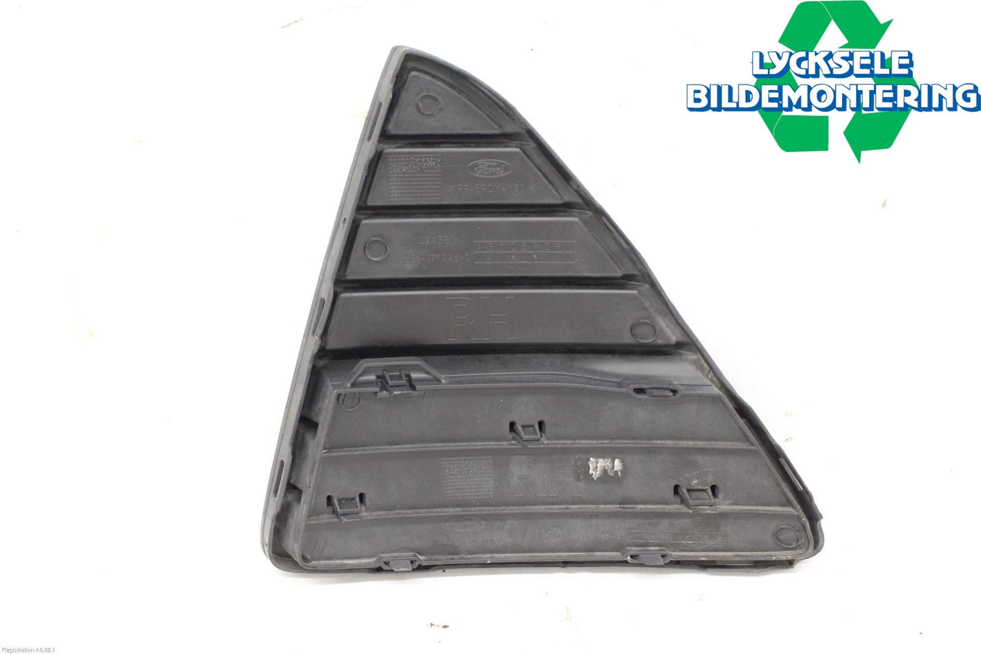 Ford FOCUS 11-14 Stötfångardel Fram Hö