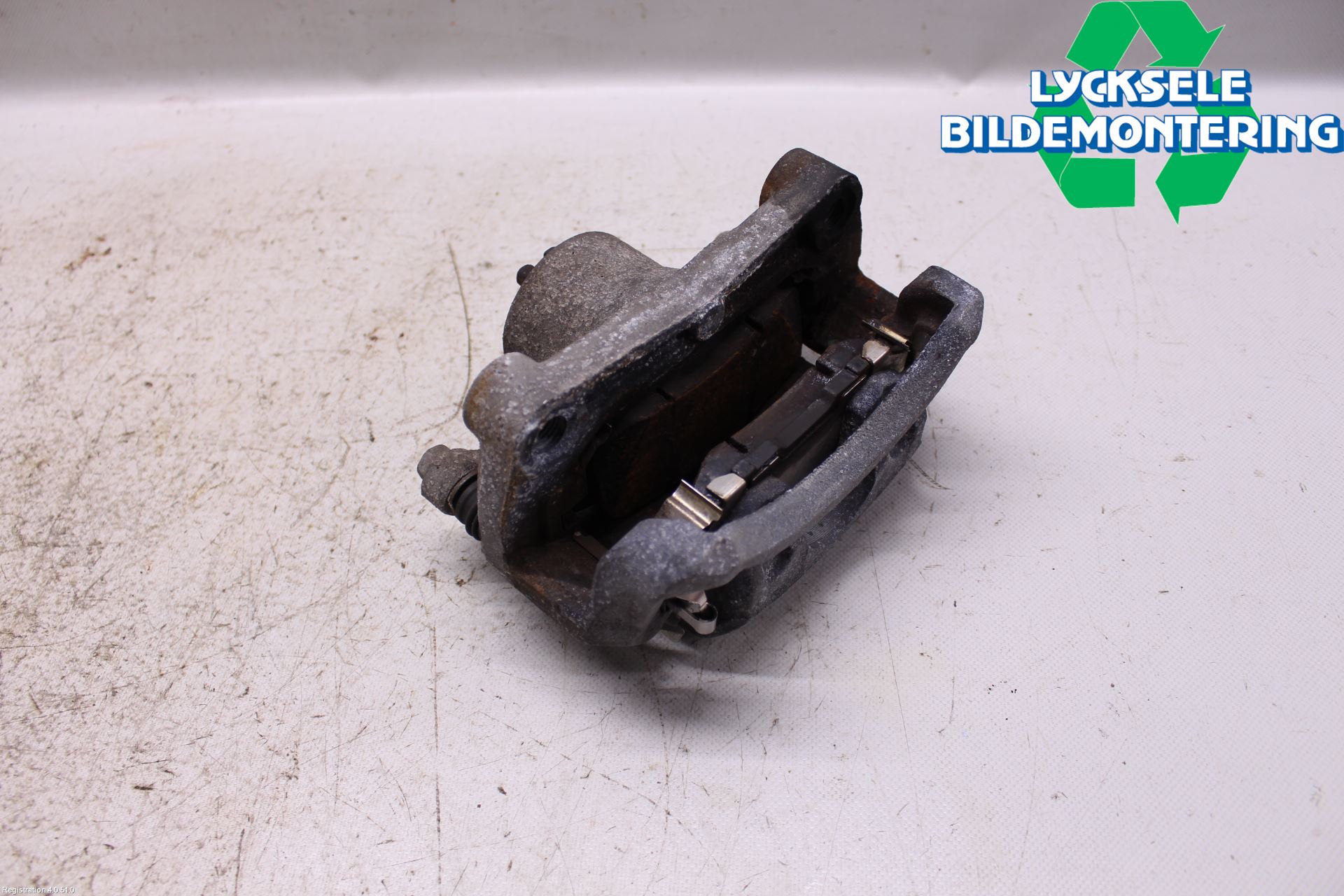 Nissan JUKE 14-19 Bromsok Fram Vänster