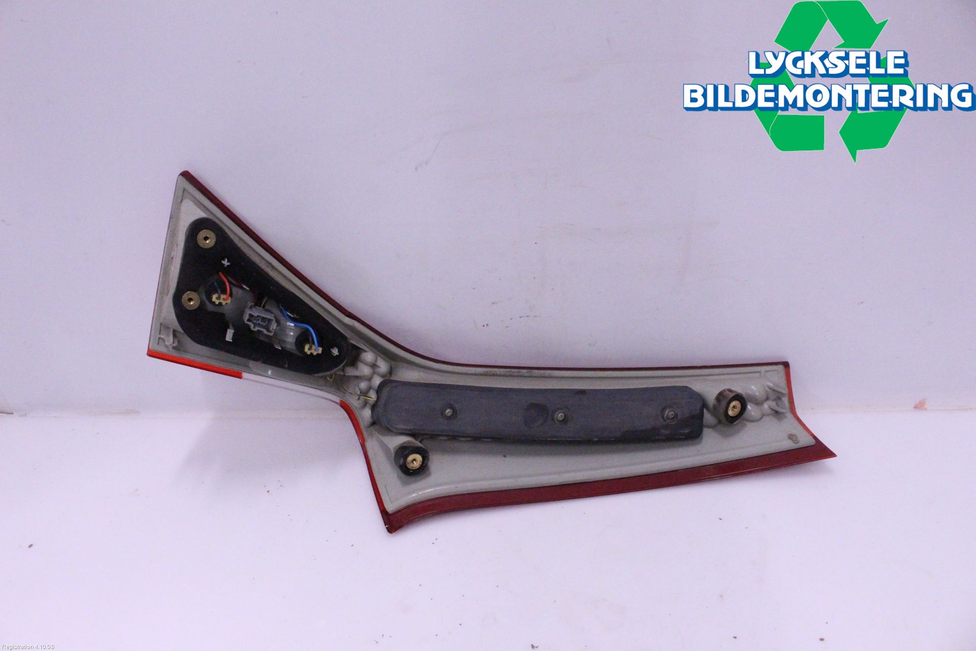 Volvo XC70 08-13 Bakljus Lucka Vä