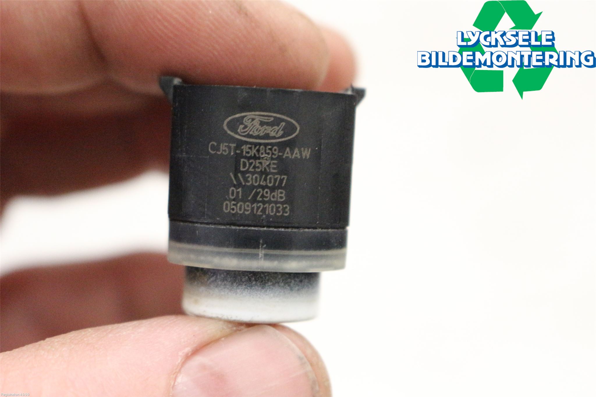 Ford KUGA 08-12 Parkeringshjälp Frontsensor