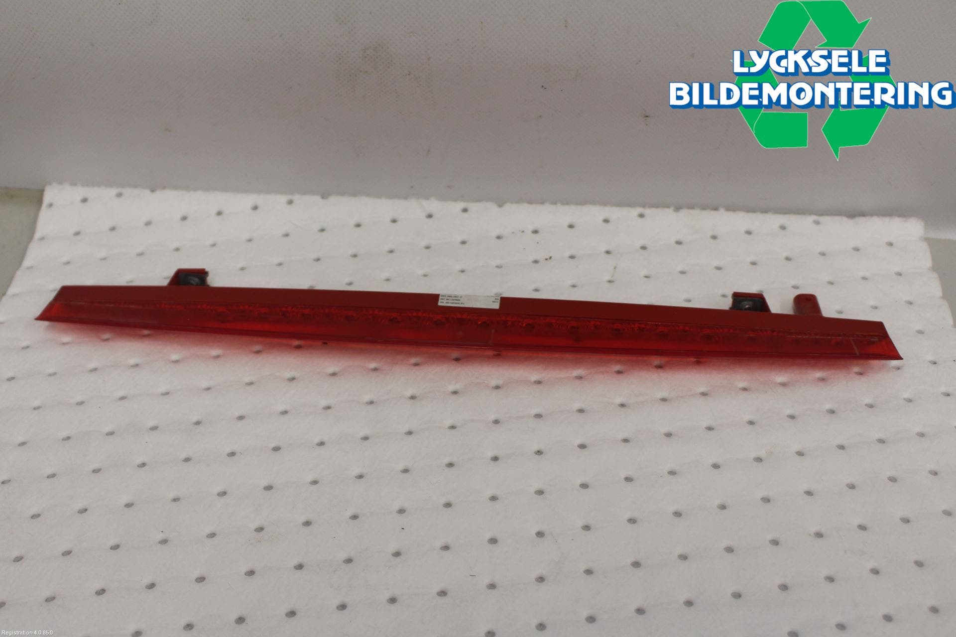 Volkswagen VW T-CROSS 19- Bromsljus Bakruta