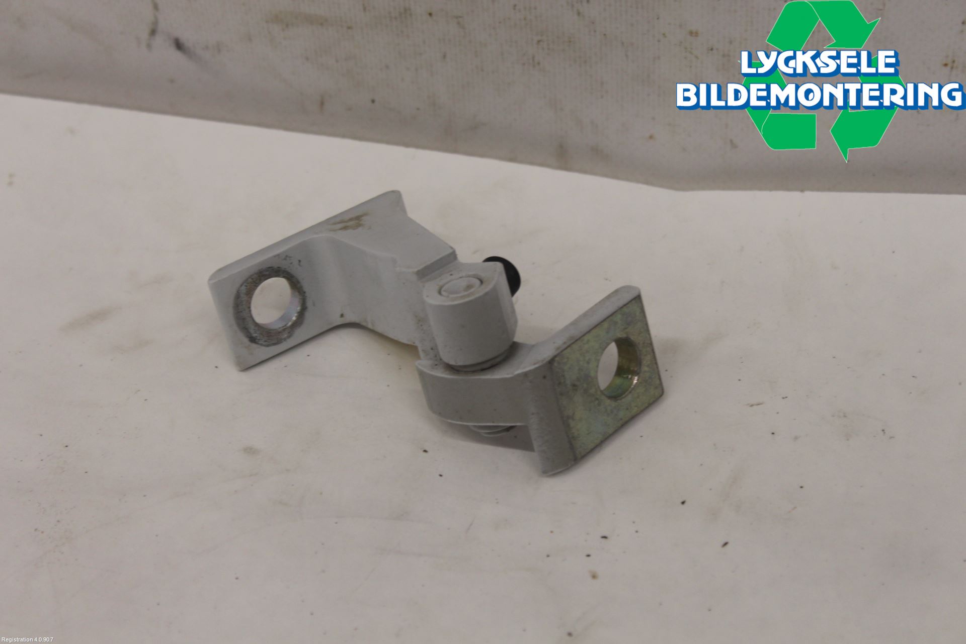 Volkswagen VW ID.4 21- Dörrgångjärn