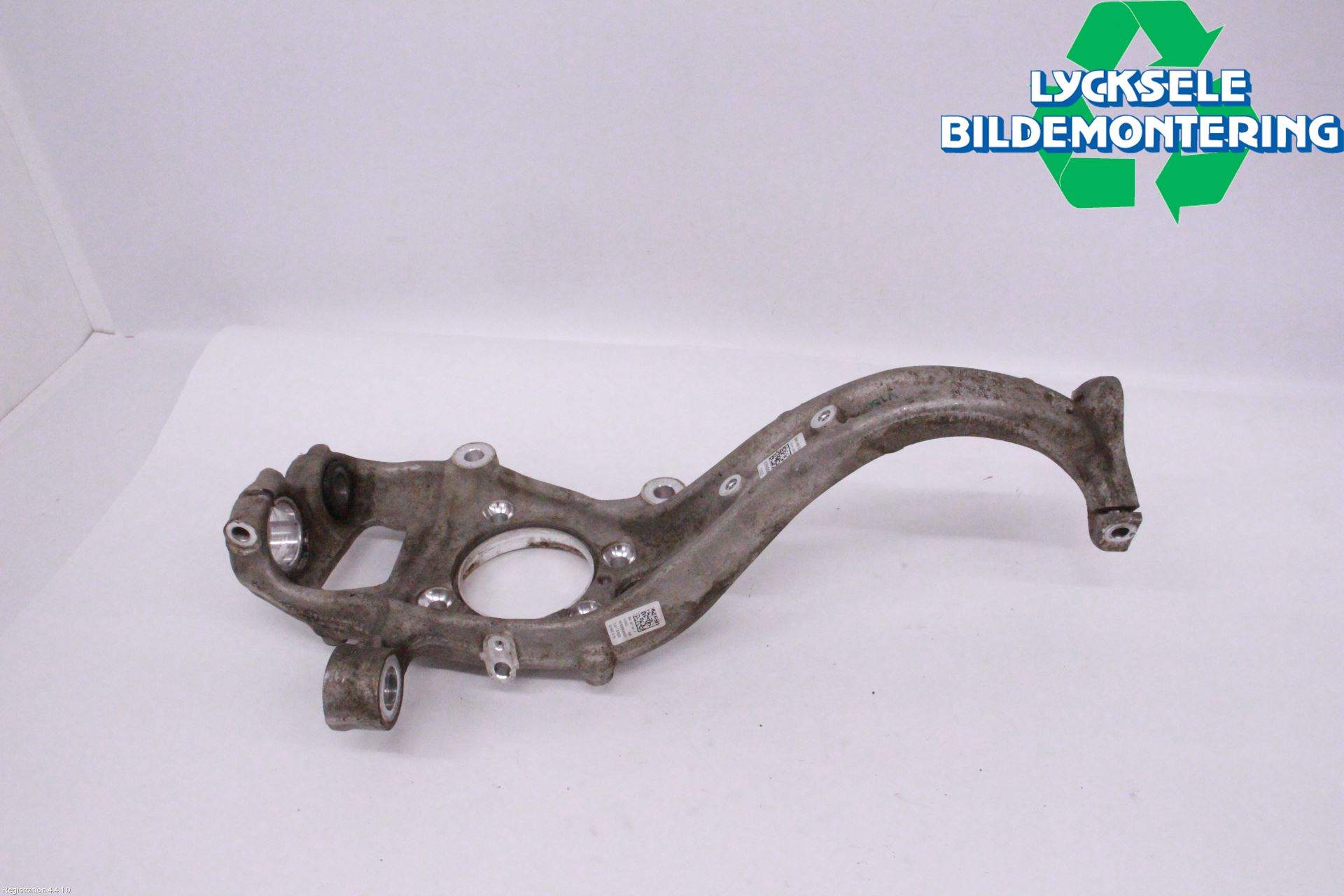 Audi A4/S4 B9 20- Styrspindel Lagerhus Vä