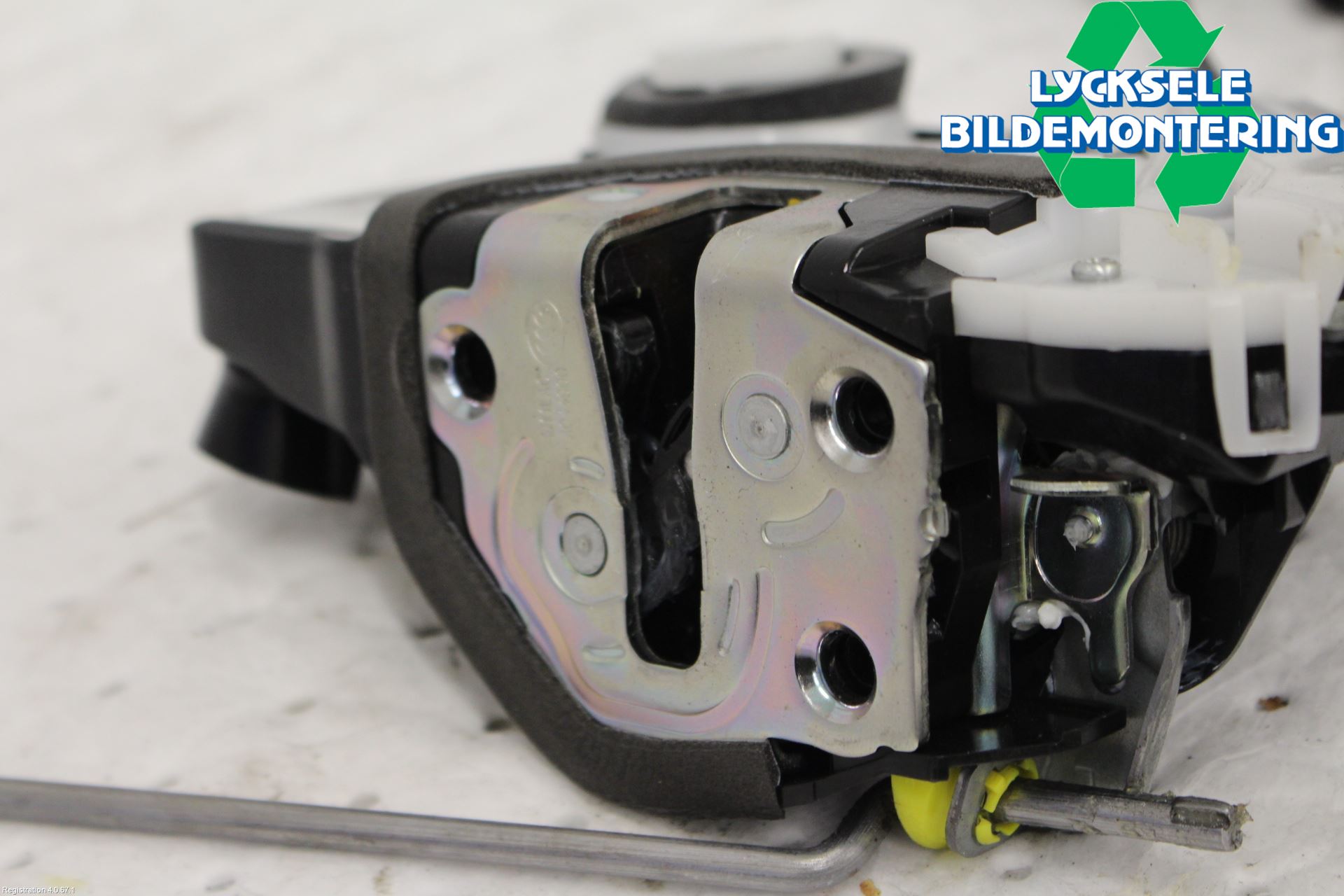 Subaru OUTBACK 15-20 Låskista-Dörrlås