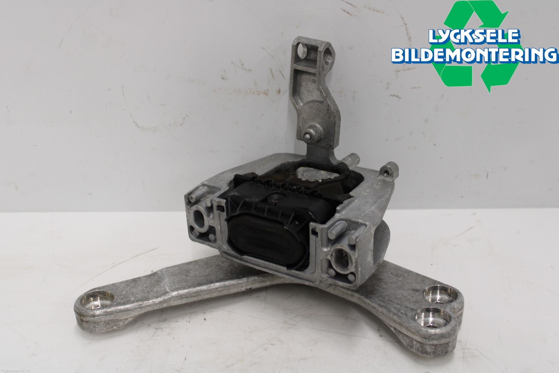 Volkswagen VW GOLF / E-GOLF VIII 20- Motorfäste