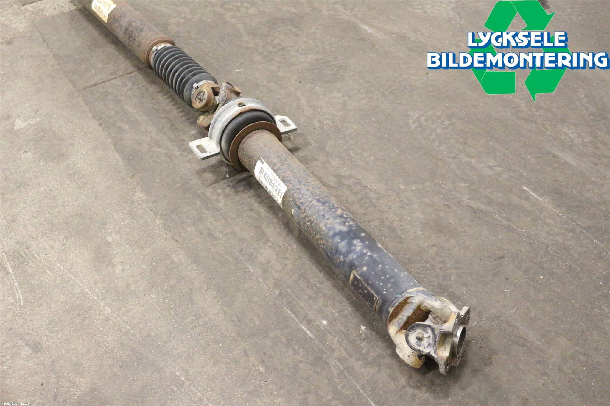 Toyota HILUX 16- Mellanaxel Komp