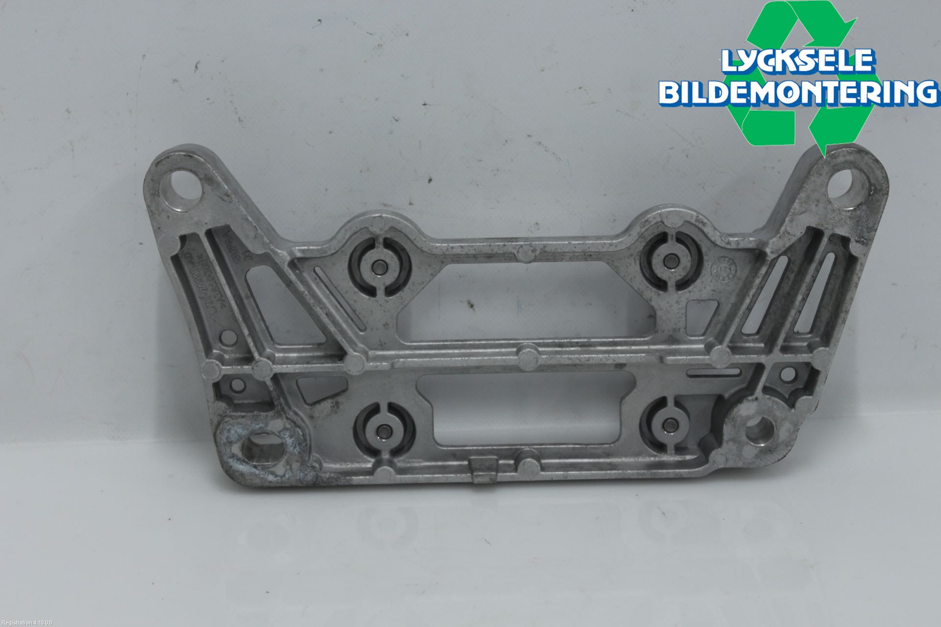 Ford MUSTANG Mach-E 21- Motorbalk