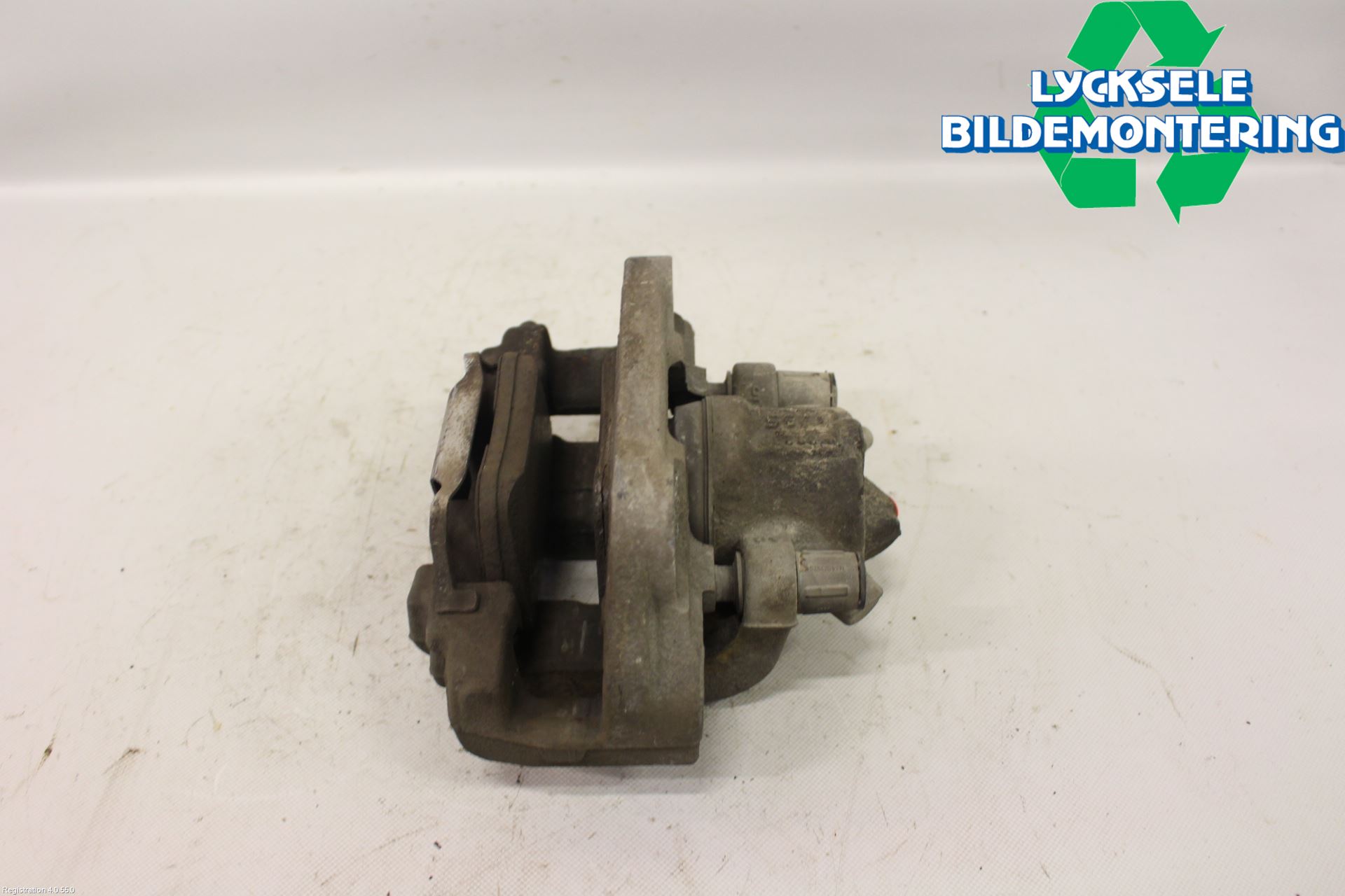 BMW 3 F30/F31/F80 12-19 Bromsok Fram Höger
