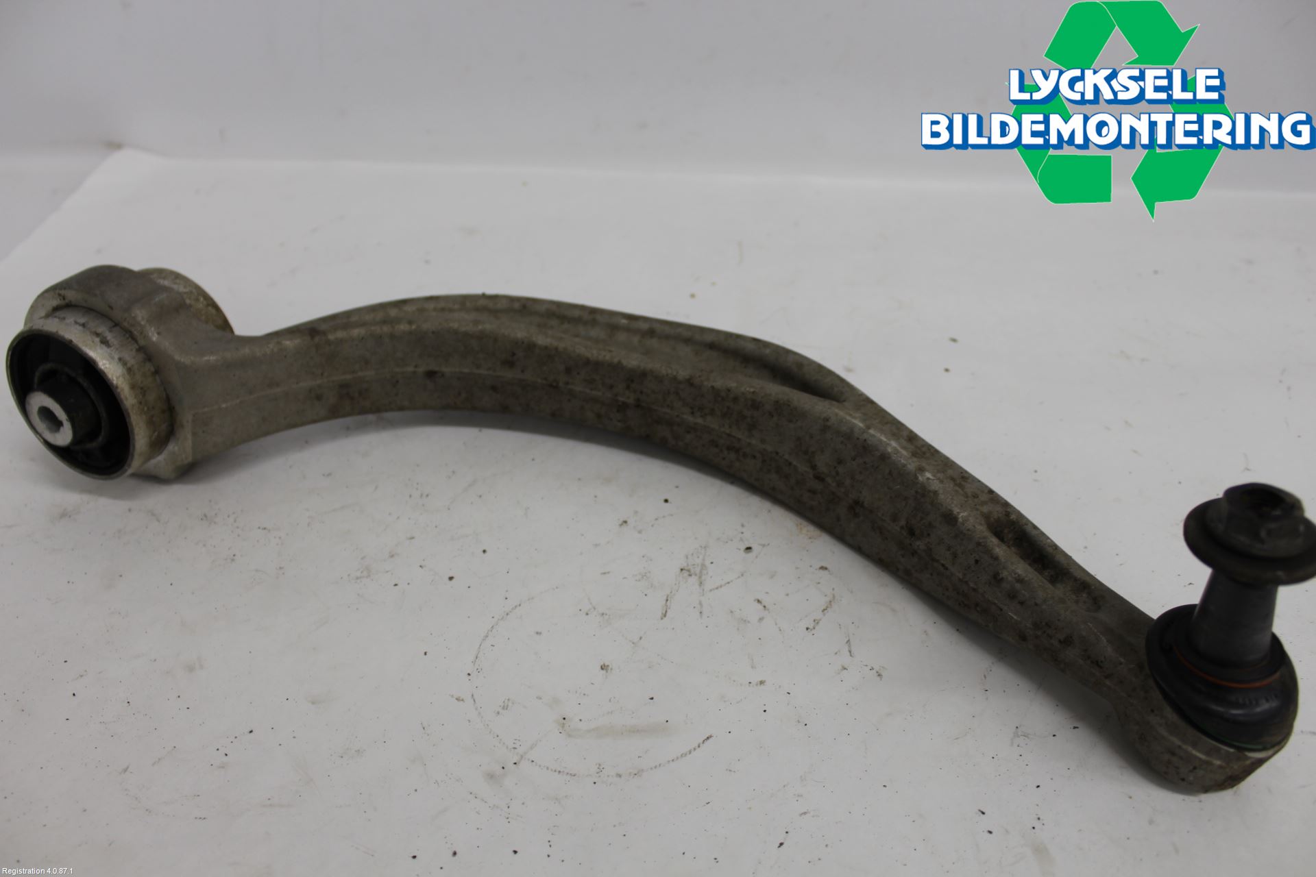 Audi A6 F2/C8 19- Bärarm Fram Undre Vä