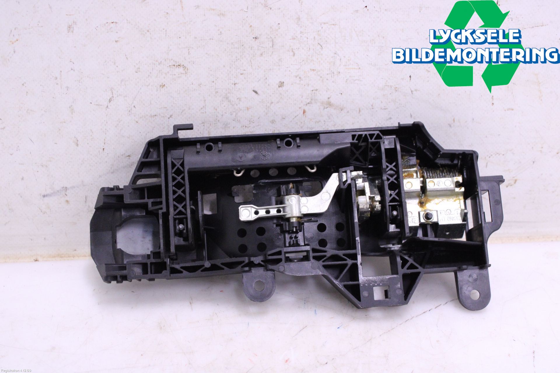 Audi A4/S4 B9 20- Dörrhandtag Yttre Vä
