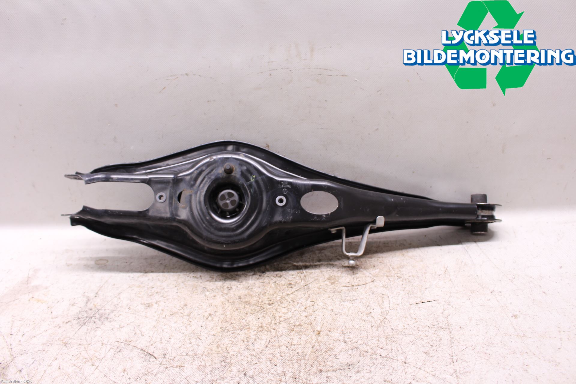 Skoda OCTAVIA (5E) 13-20 Bärarm Bak Vänster