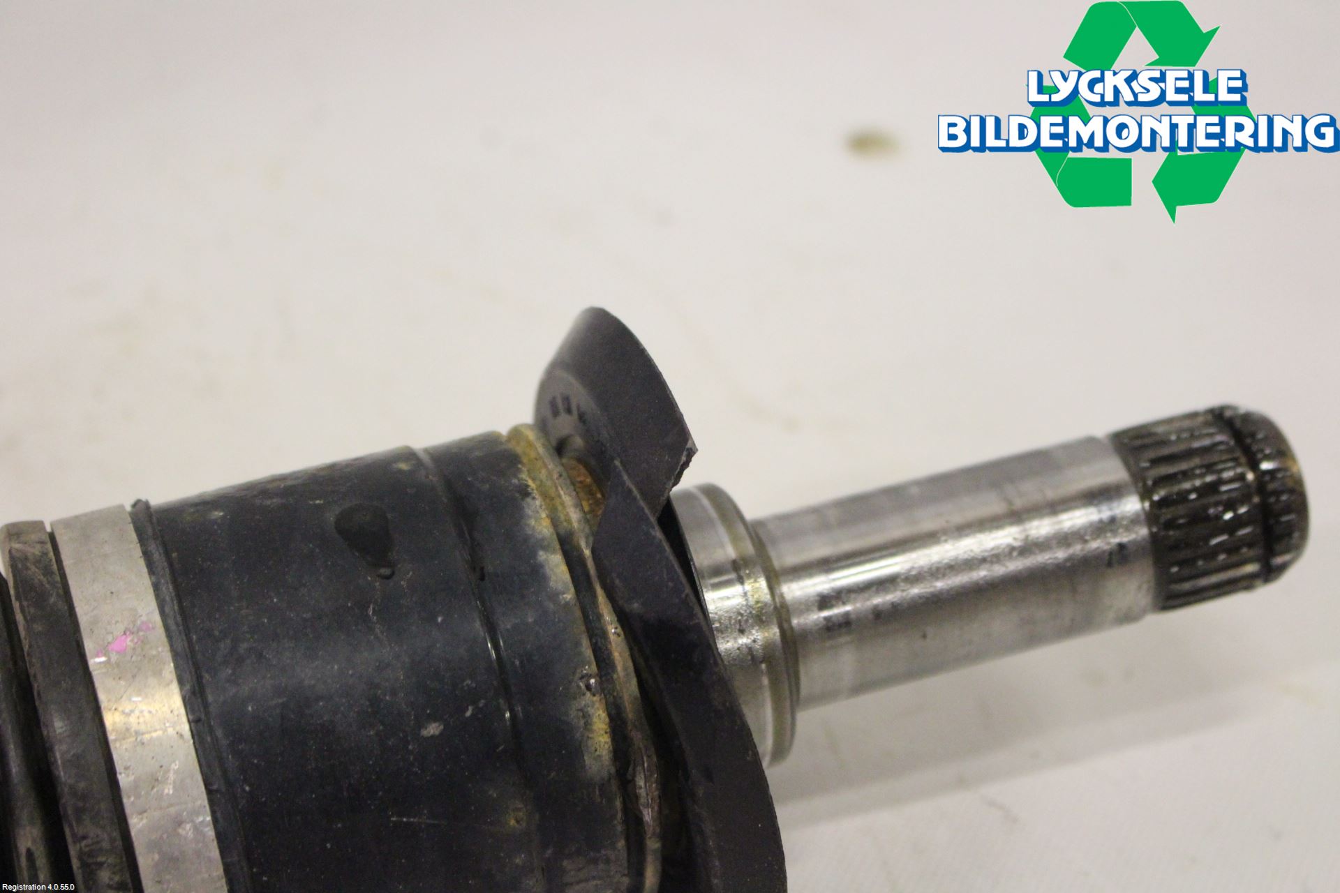 BMW X1 F48 15-22 Drivaxel Bak Höger