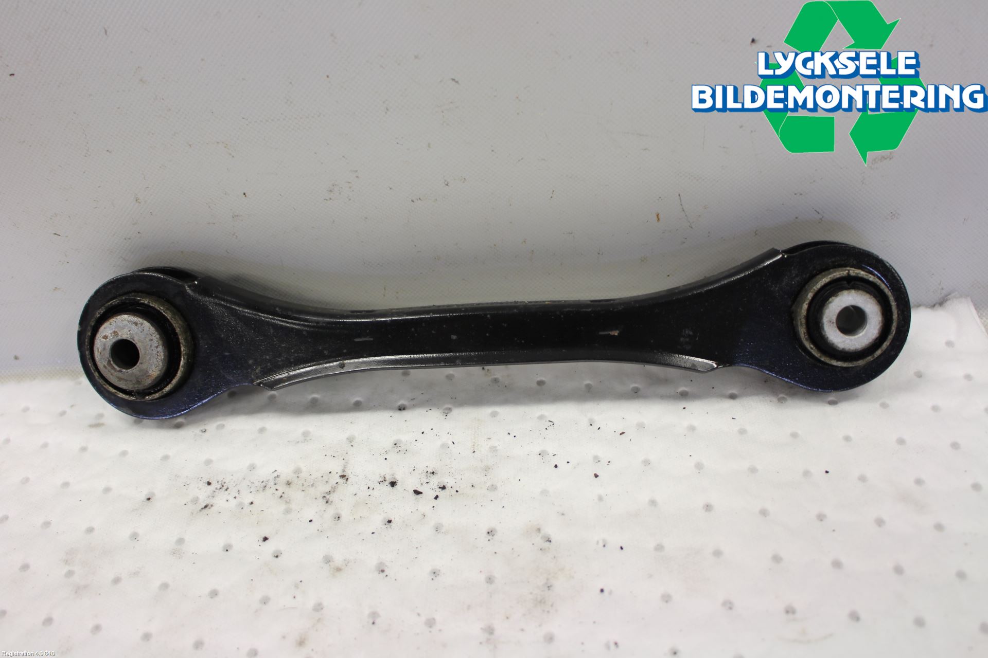 BMW 1 F20/F21 11-19 Bärarm Bak Övre Vänster