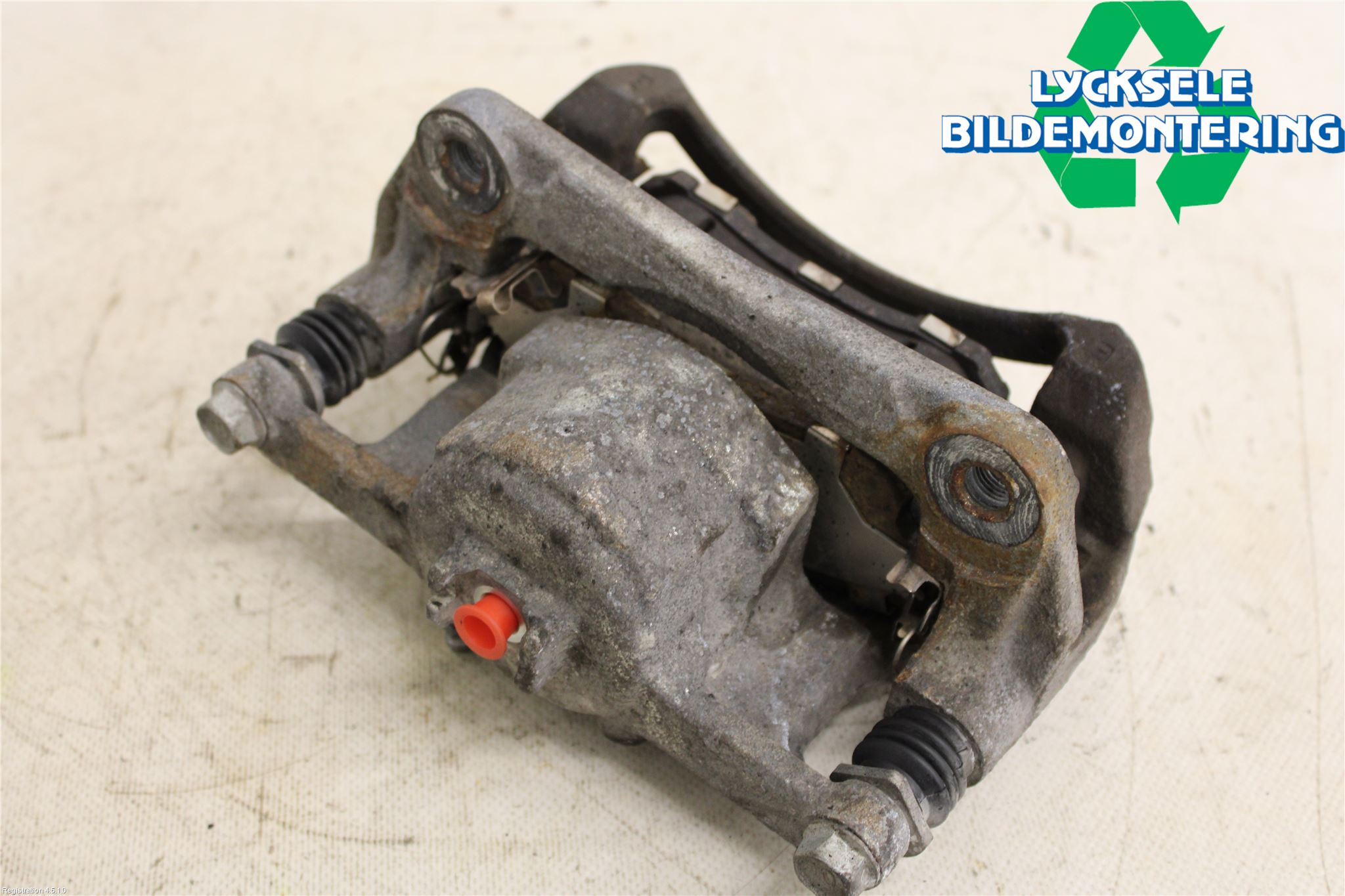 Suzuki VITARA 15- Bromsok Fram Höger