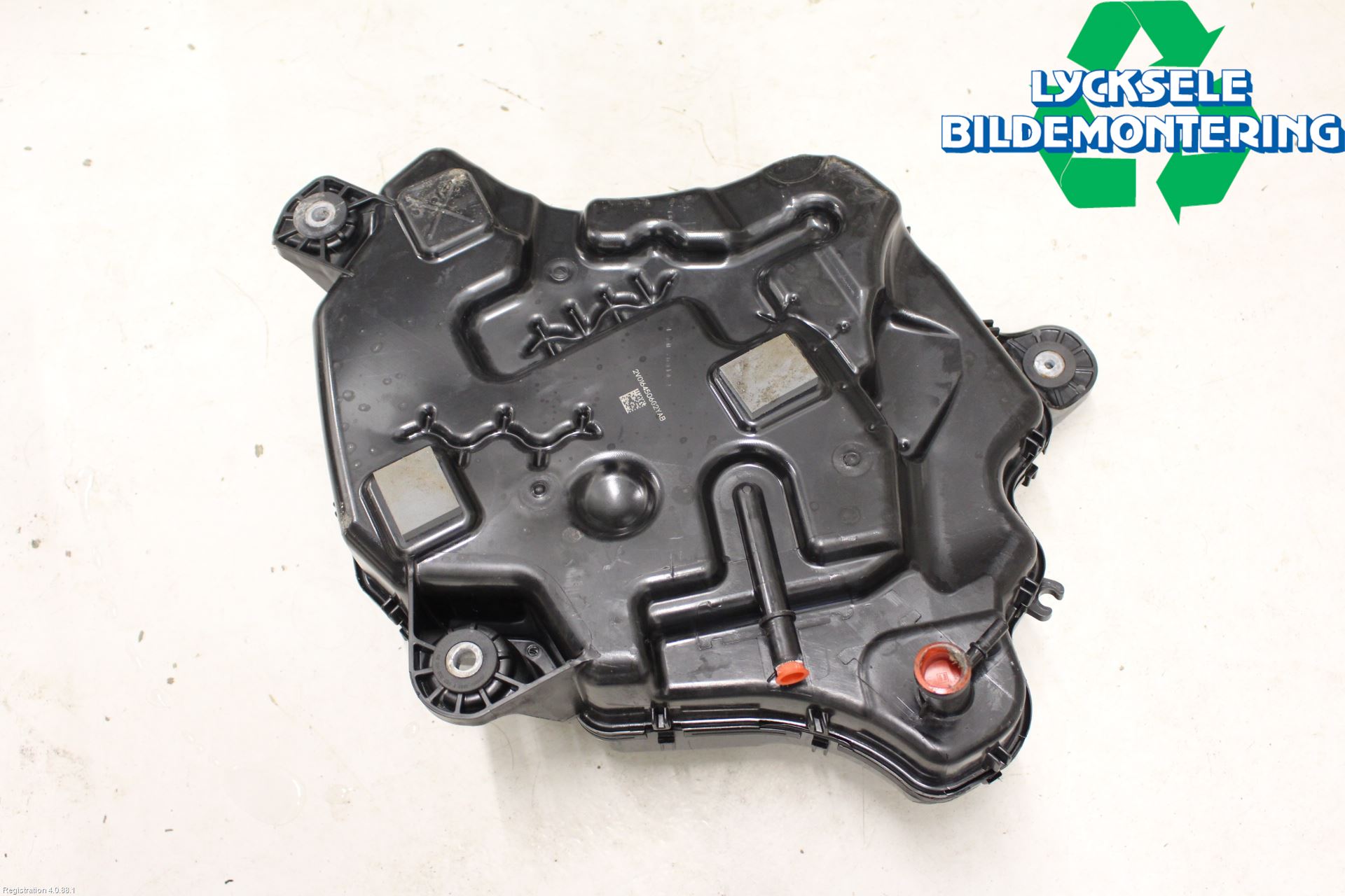 BMW 3 G20/G21/G80/G81 19- Adblue Tank