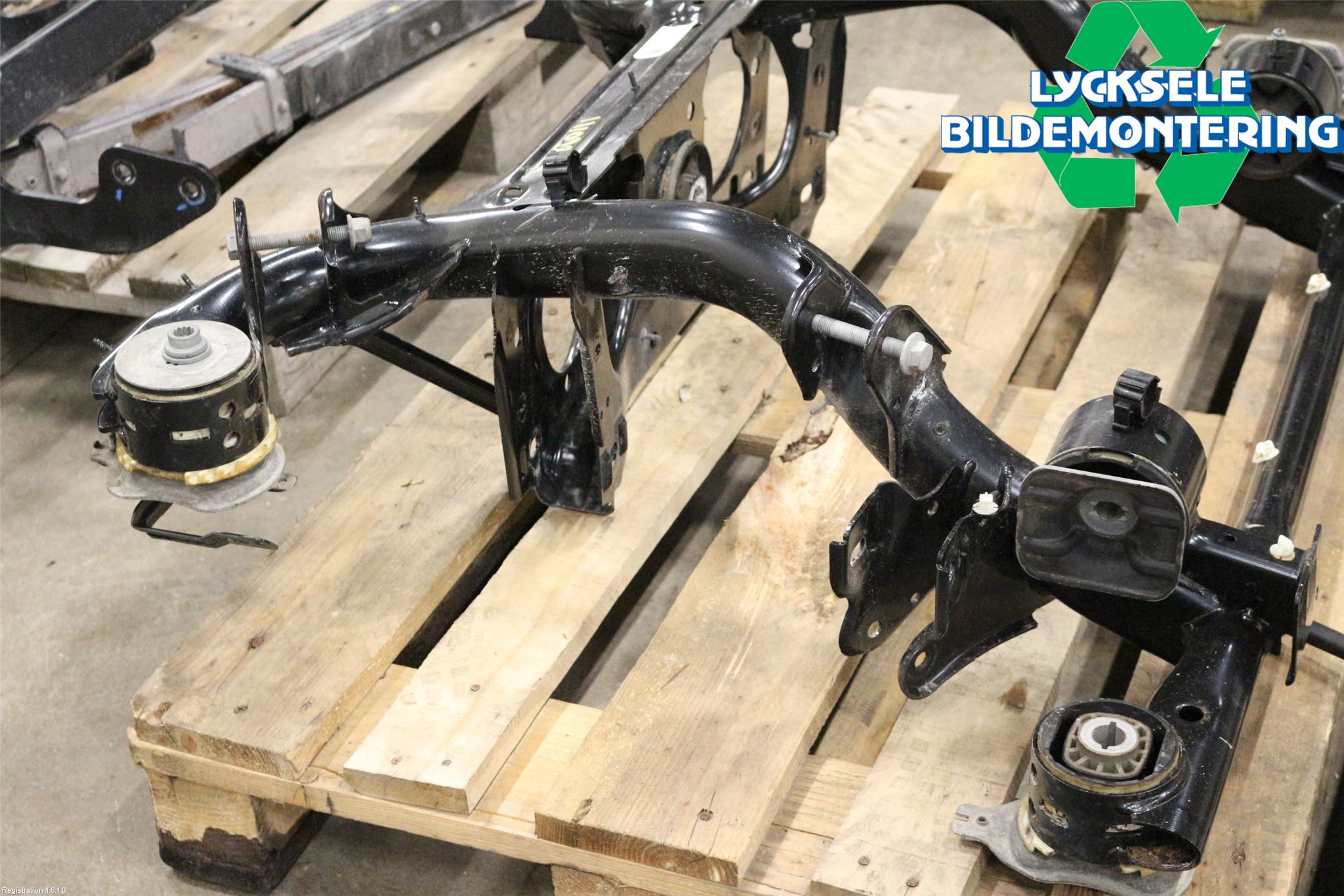 Cupra BORN 22- Bakaxelbalk